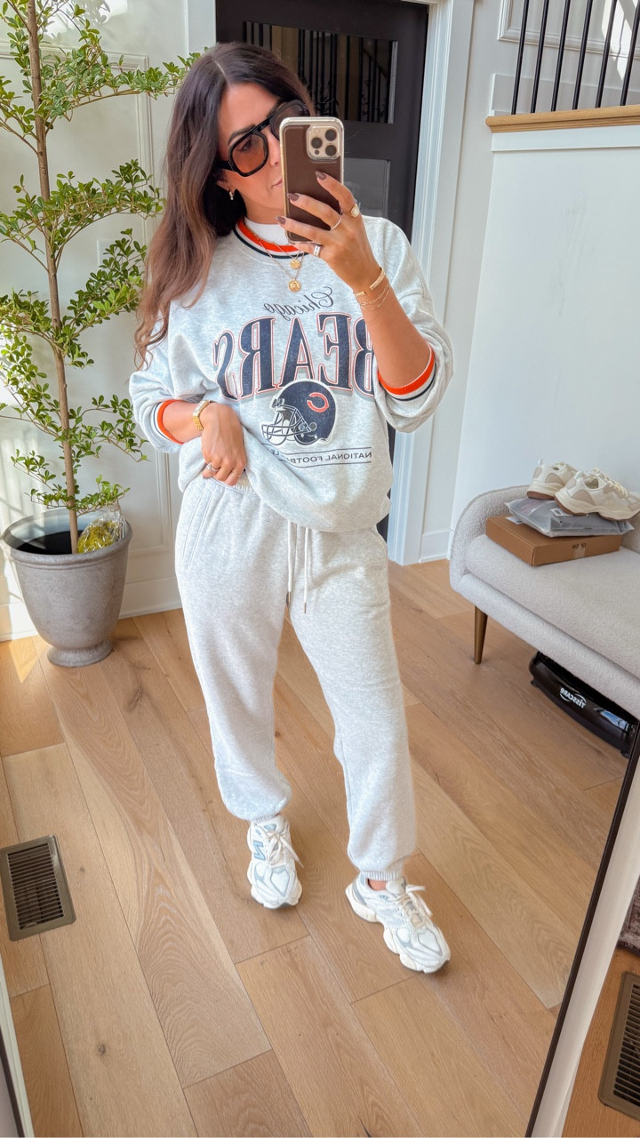 Abercrombie sweats are my current go-to’s! 🤍



#LTKSaleAlert #LTKFindsUnder100 #LTKFindsUnder50