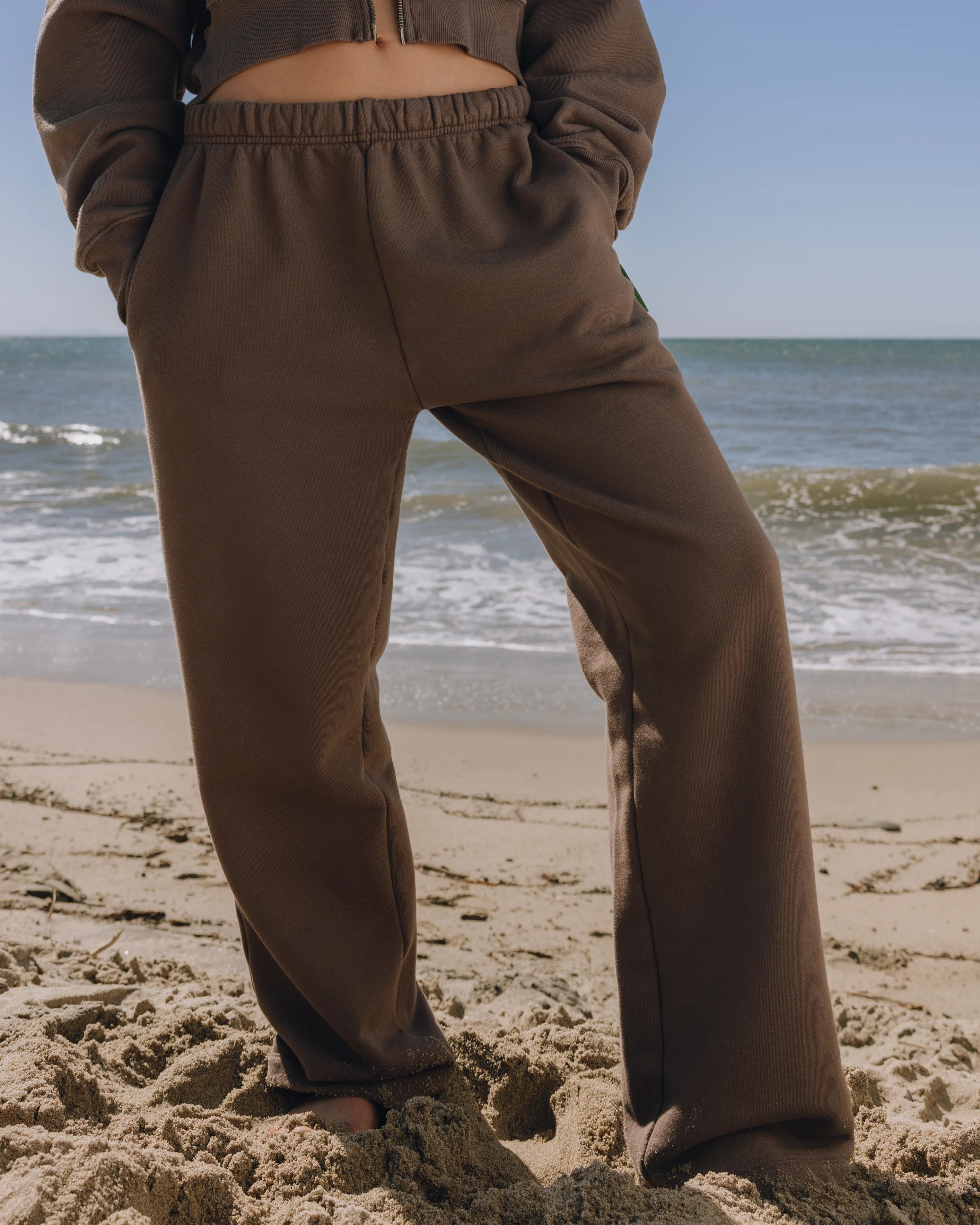 Heavyweight Straight Leg Sweatpants - Mocha | Daily Drills LLC