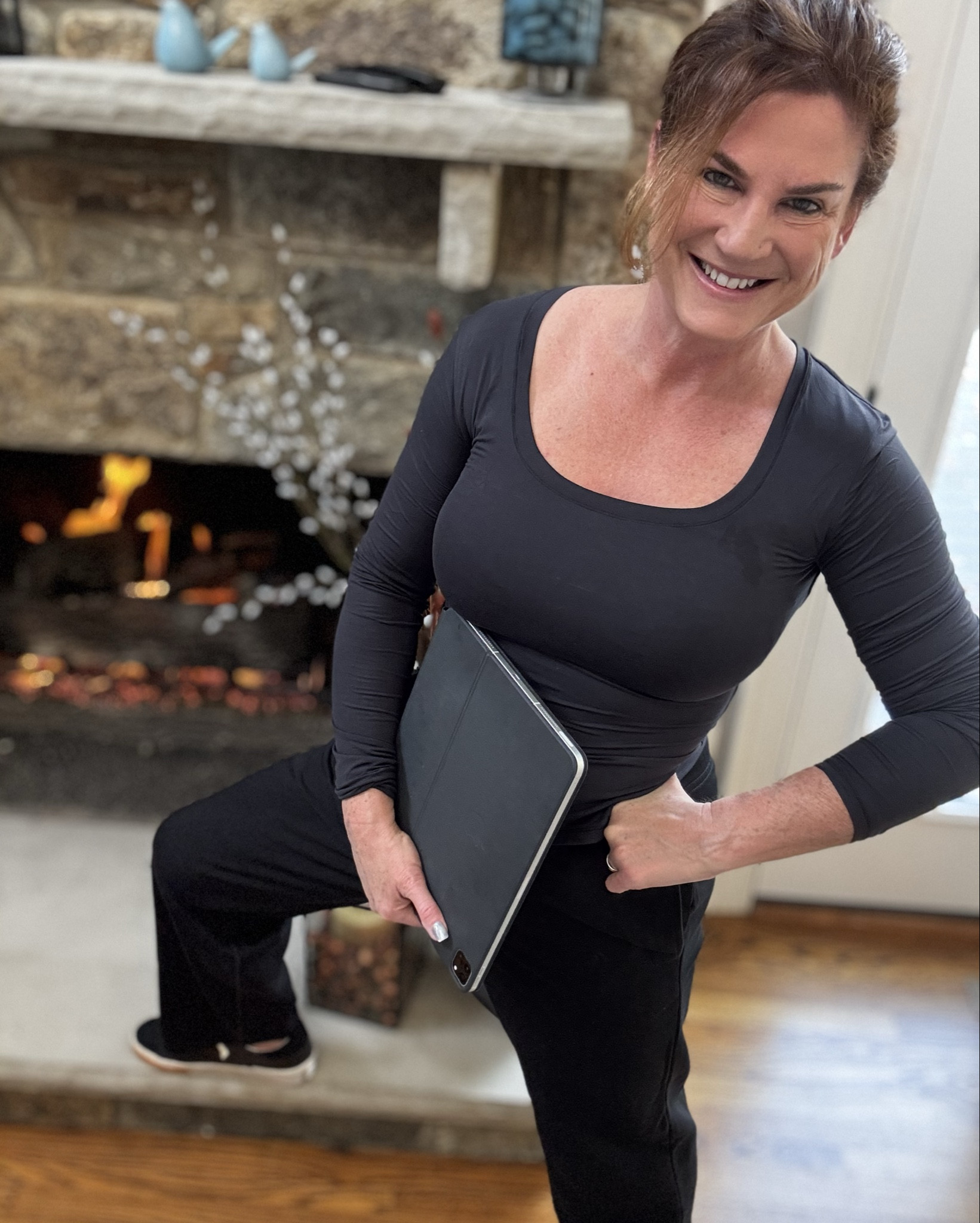 #BlackFriday shopping #OOTD

Whether you are cozy up on the couch with your laptop 💻 or hitting the sales in person, @Pumiey.US has you covered 

Pop on a pair of the cozy wide leg sweats and a scoop neck tee for an elevated casual look 😎

What’s on your shopping list? In person or at home? 

Both available in numerous colors 

#LTKCyberWeek #LTKGiftGuide #LTKActive