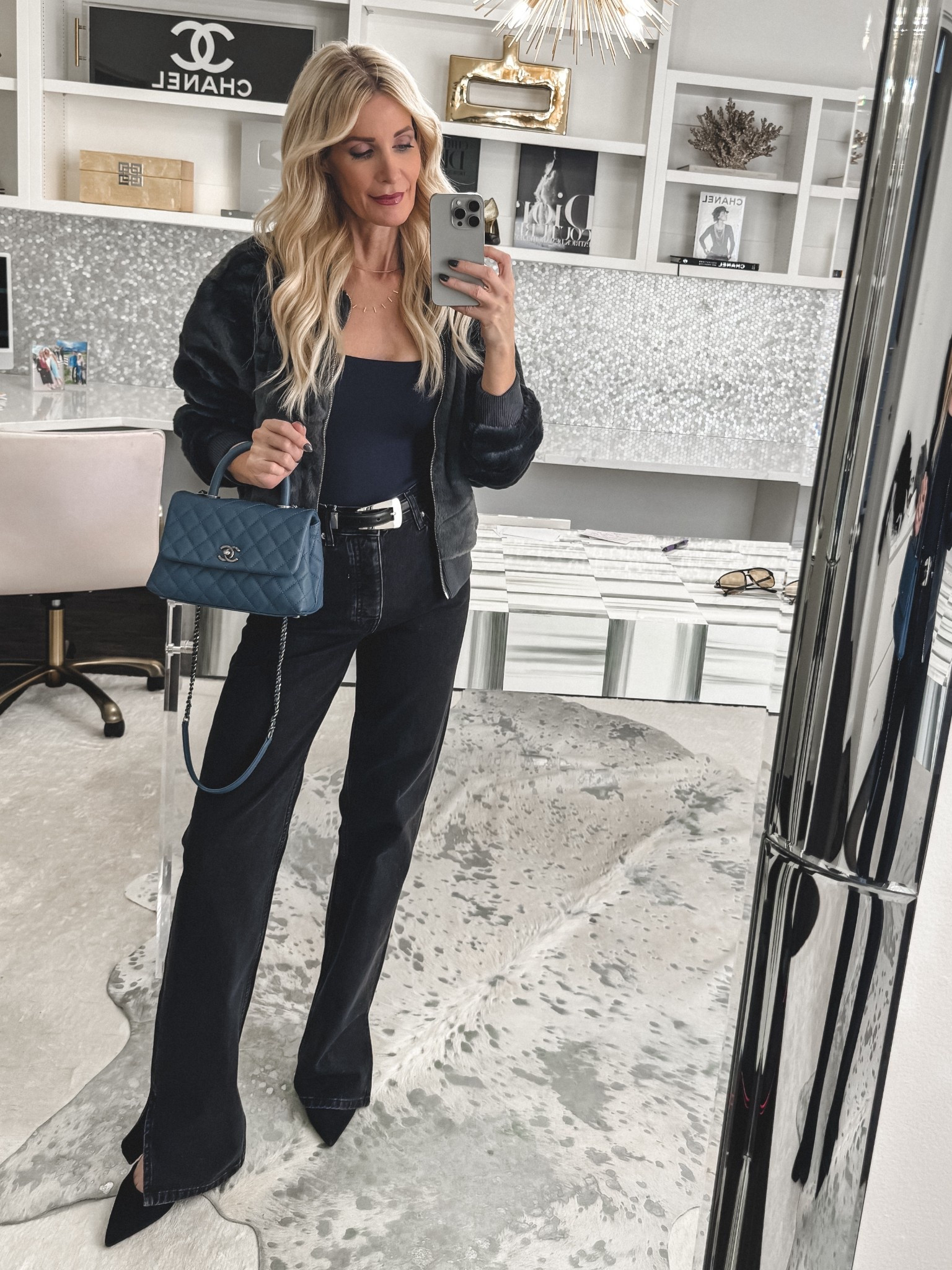 Obsessed is an understatement 😍 These Anine Bing black wide leg jeans are giving long legs, snatched waist, and effortless chic all in one. The slit detail is subtle but SO cool, and they’re perfect with bodysuits, bombers, and boots. I’m wearing a size 24 and they fit TTS. 

 

#LTKootd #LTKSeasonal #LTKOver40