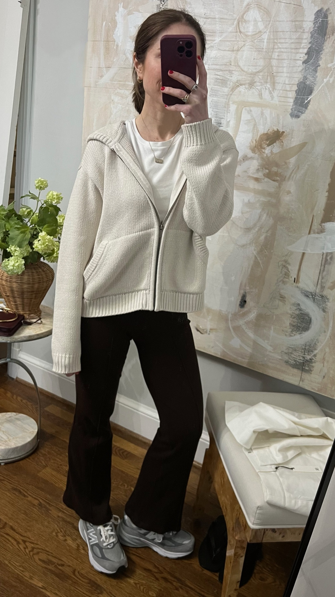 Chocolate brown Ribbed kick flare pant Donni  
White gap shirt
Grey new balance 
Zip up cardigan hoodie Splendid code KELLY20

Casual loungewear outfit idea

#LTKfindsunder50 #LTKfindsunder100 #LTKstyletip