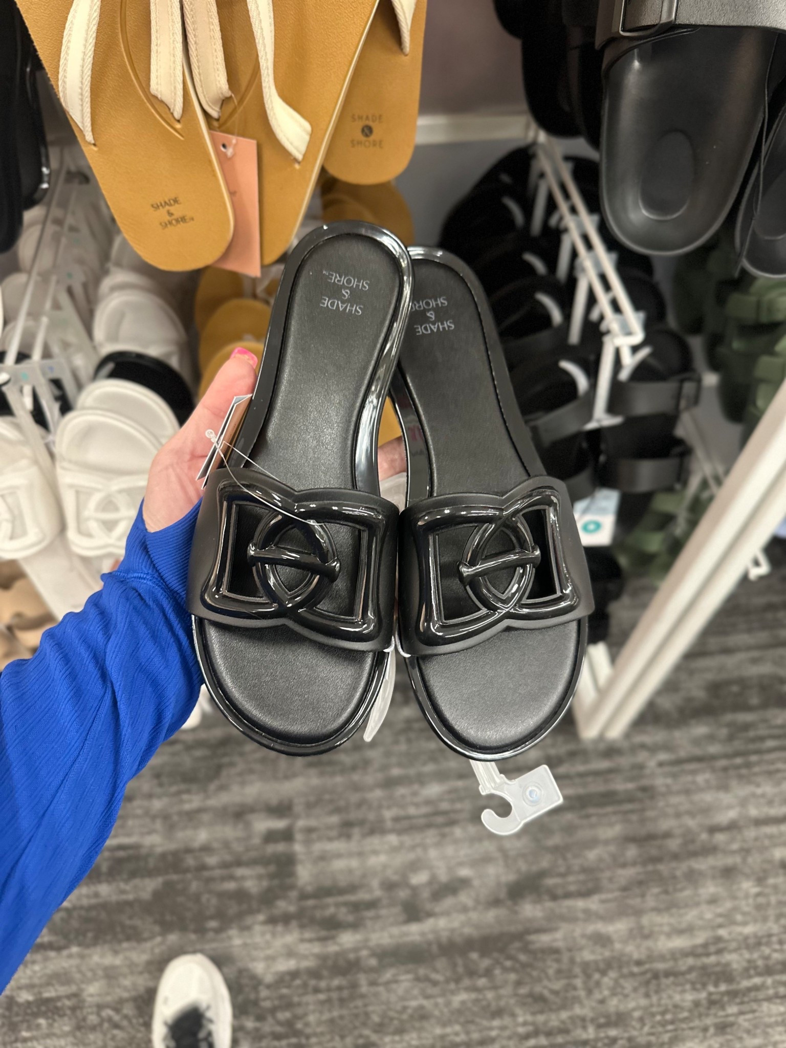 Cutest summer sandals! 

#LTKShoeCrush #LTKStyleTip #LTKSeasonal