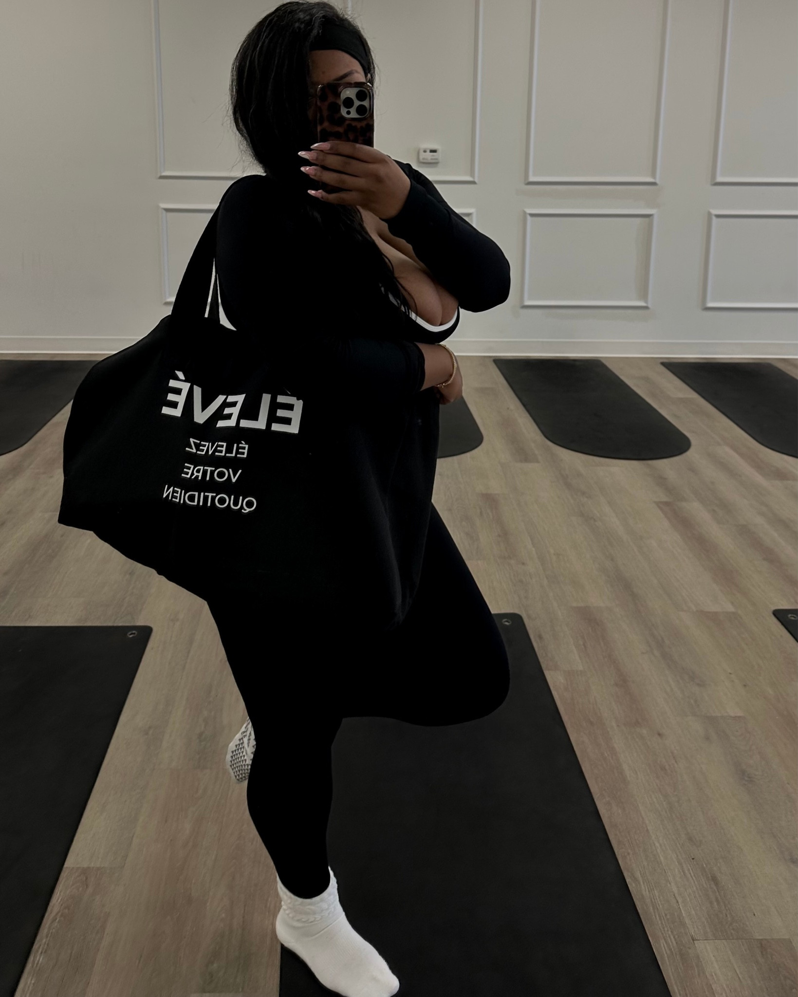 #ad studio days 🖤 

wearing my set from Élevé

thank you for the sweet note & birthday wishes

#LTKgrwm #LTKActive #LTKdayinmylife