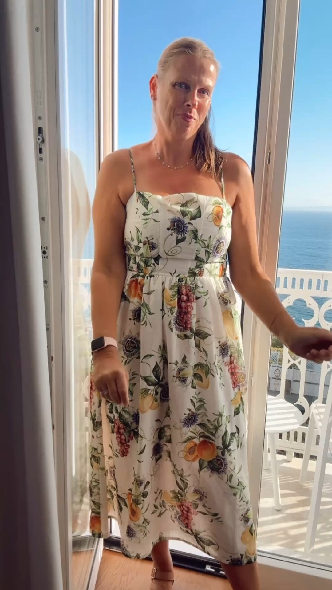 Italy style

European summer, European outfits, floral dress, vacation dress, date night look

#LTKdresses #LTKsummer #LTKstyletip