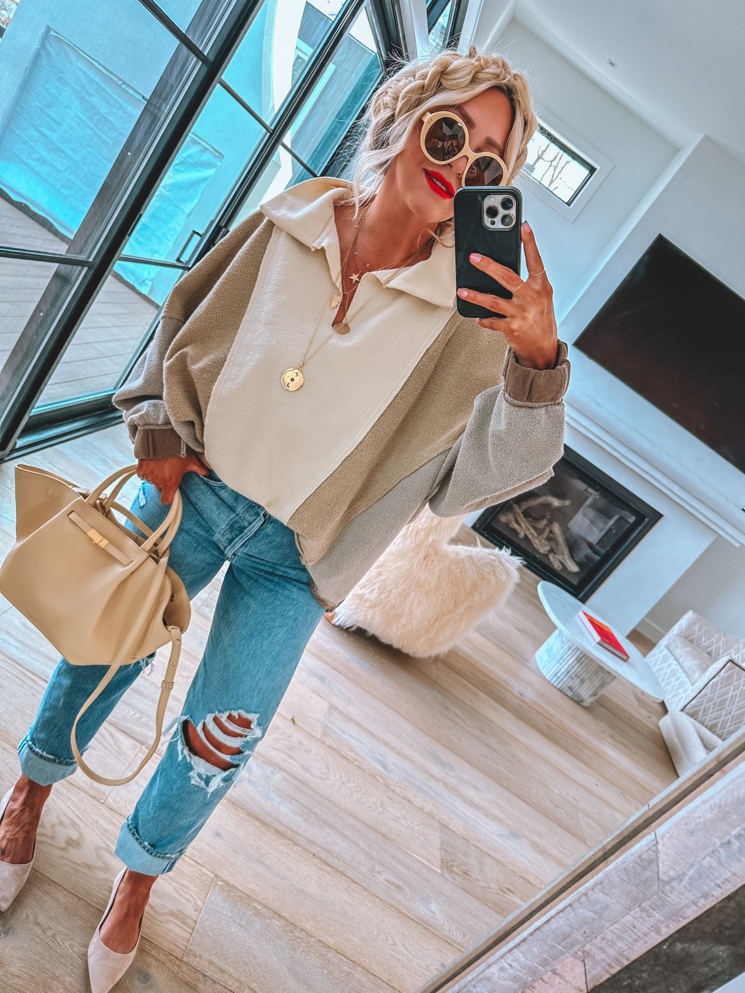 So obsessed with this pullover! Size down.. I’m in a small 😍 flats run tts and so do jeans 