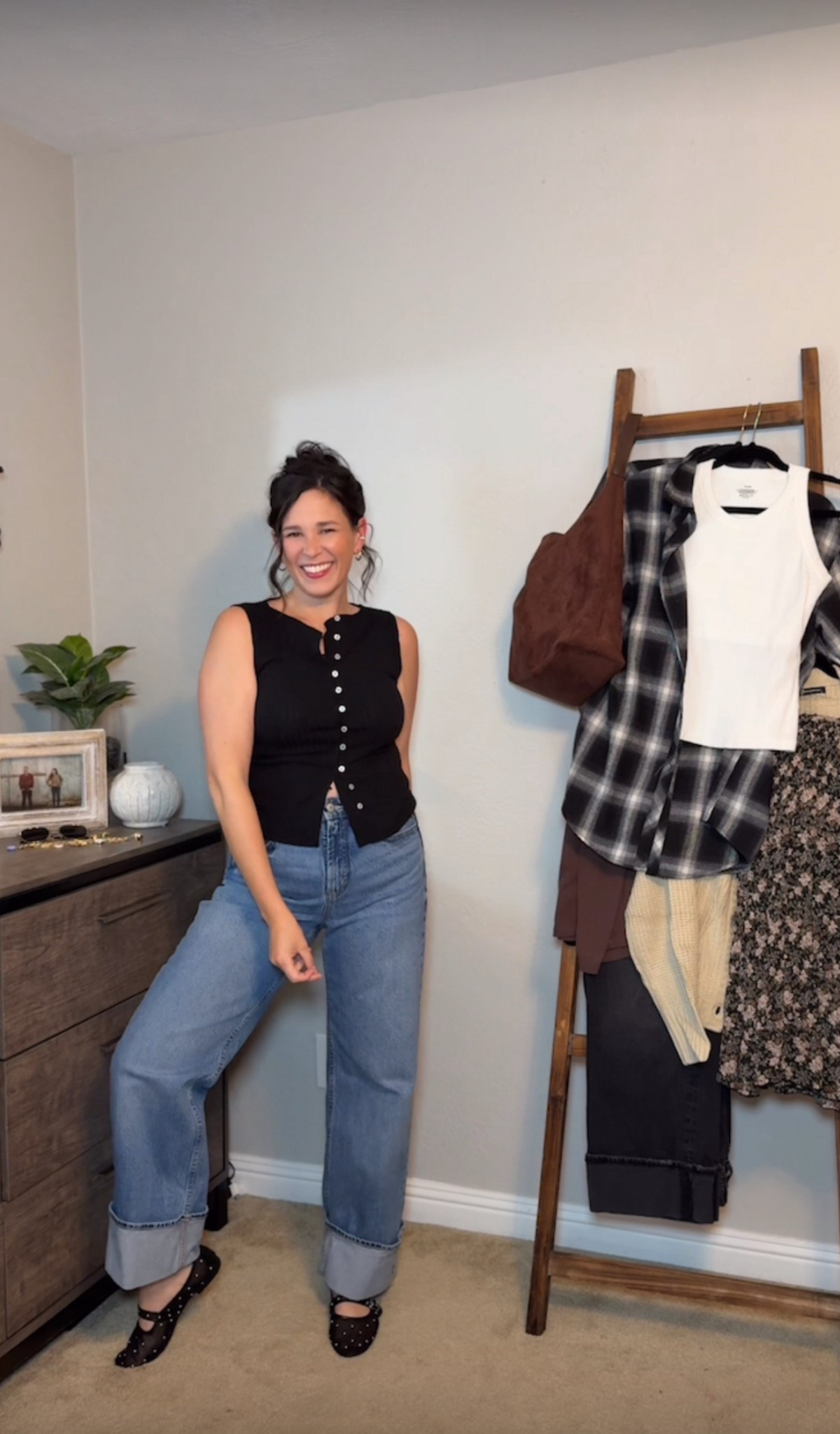 proof that our “mom uniform” can still be cute 💁🏻‍♀️ 

#LTKStyleTip #LTKSaleAlert #LTKFindsUnder50