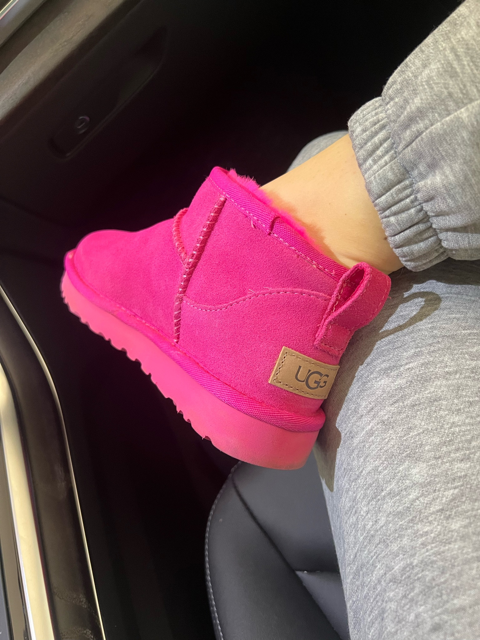 the cutest Ugg boots💓💓 

Ugg | Winter | Pink

#LTKSeasonal #LTKshoecrush #LTKFind