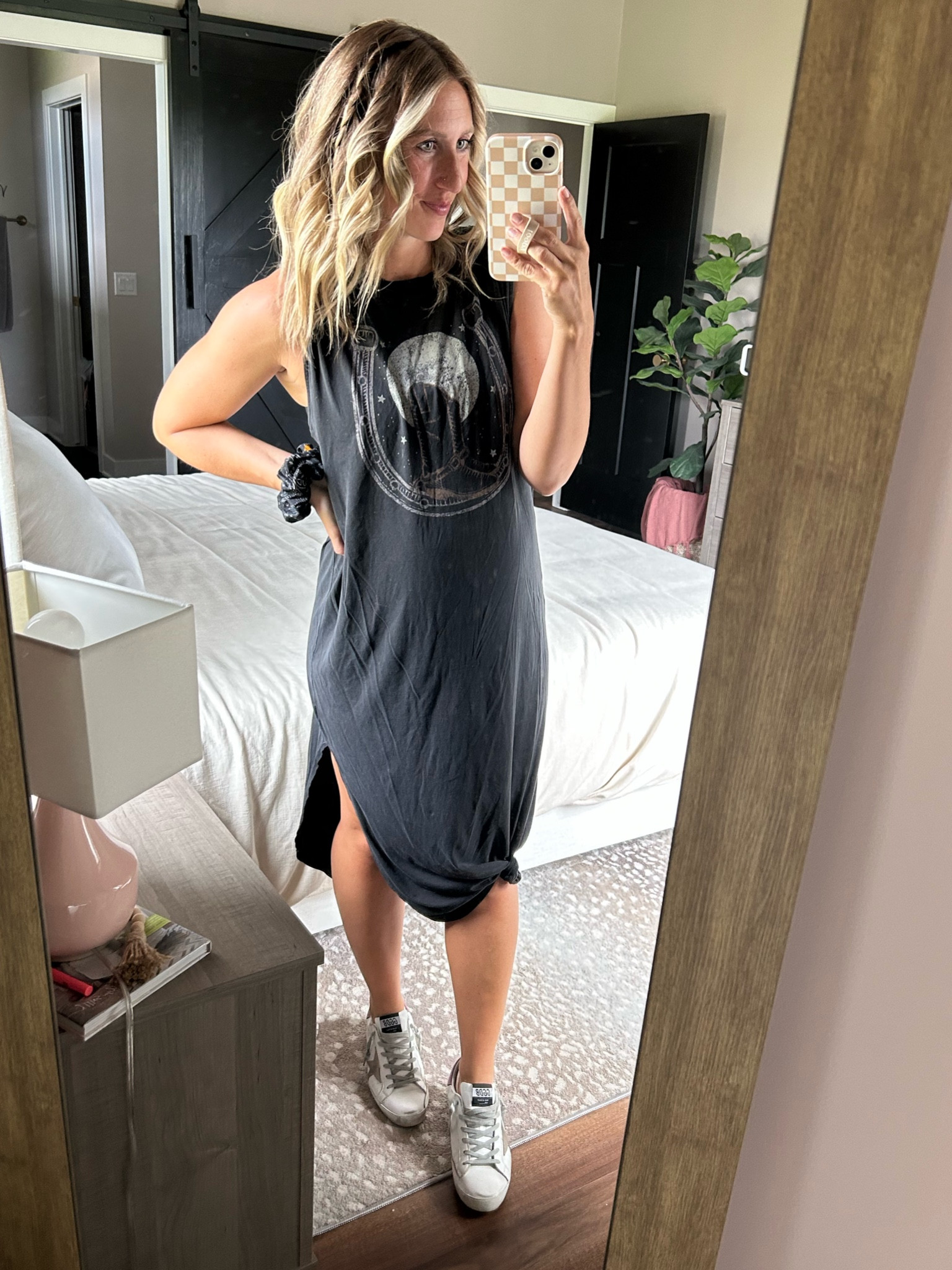 Easiest country concert outfit for a 24.5 week pregnant mama! Cute + comfy for Chris Stapleton✔️ 

#LTKbump #LTKunder100 #LTKstyletip