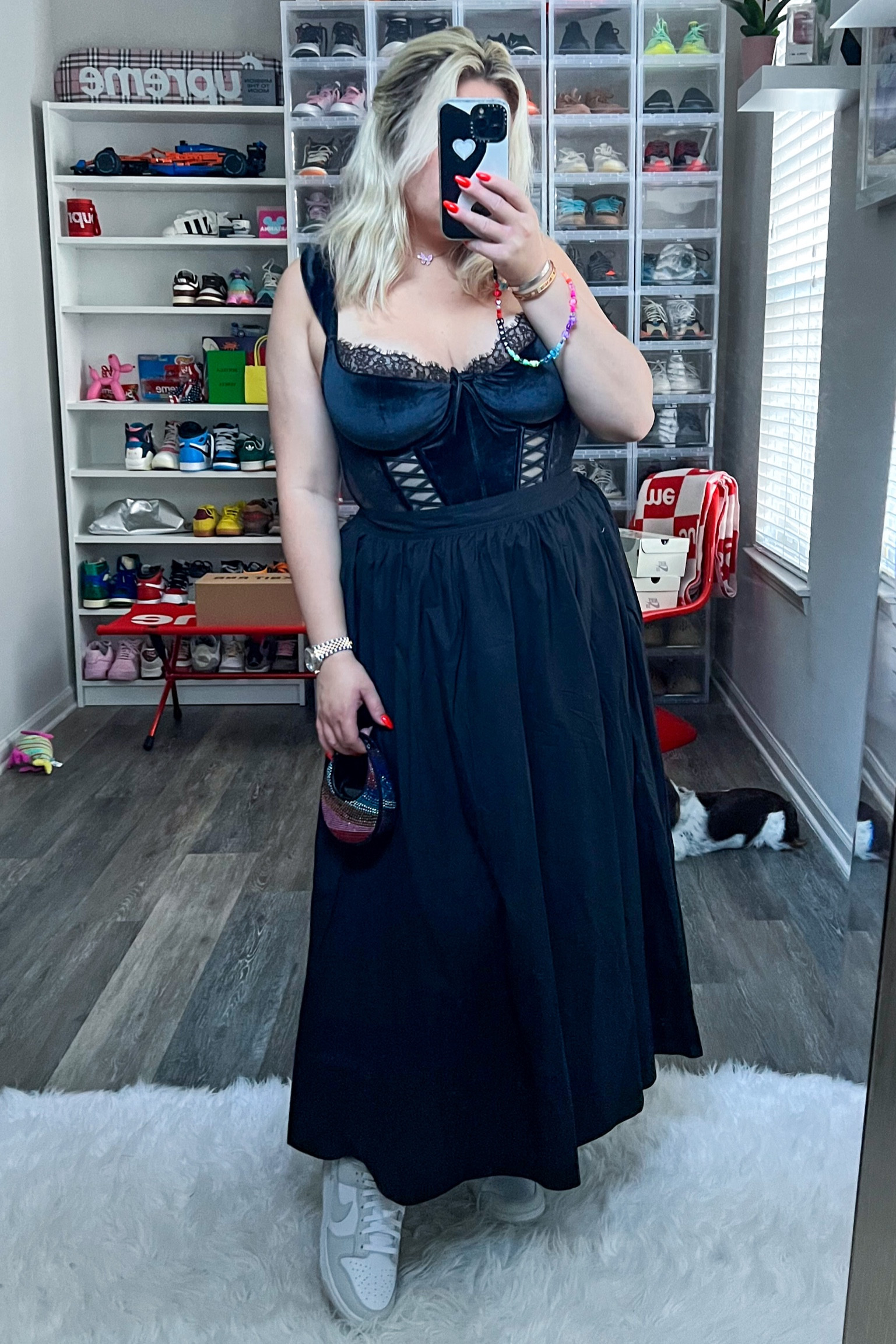 feeling very Wednesday Adam’s today 🖤




#dunklowphotondust #ootdfashion #outfitstyle #streetfashionstyle #nikedunklow

#LTKshoecrush #LTKcurves #LTKstyletip