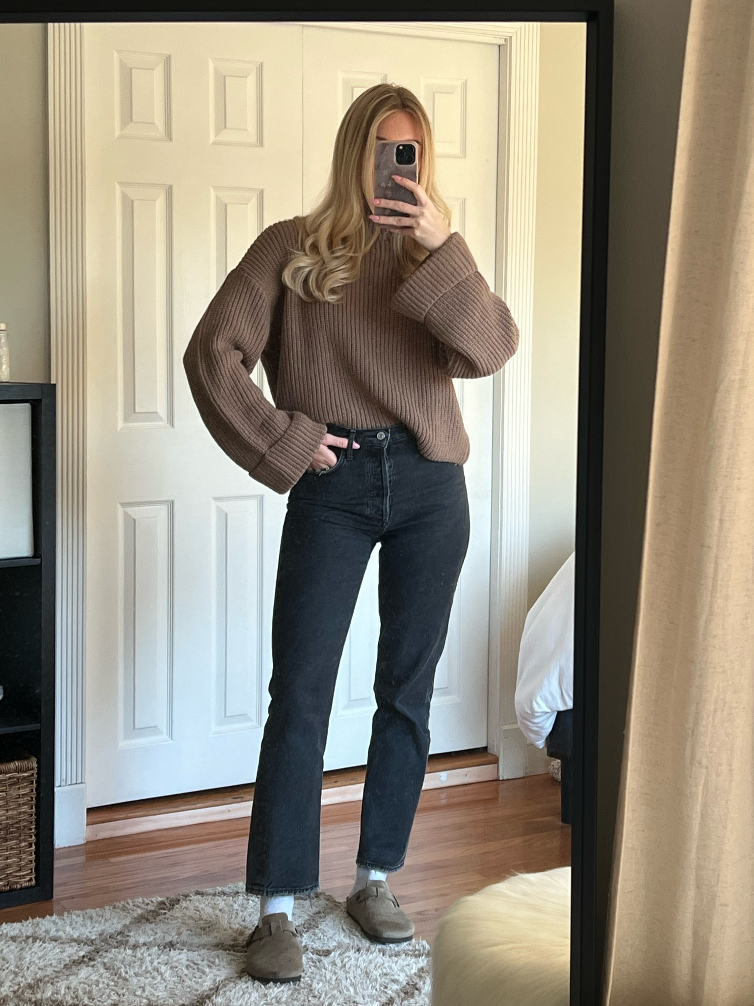 Friday work outfit, casual outfit — sweater is NAKD, linked similar! 

Birkenstock Boston, Birkenstock clogs, AGOLDE, aritzia 

#LTKworkwear #LTKFind #LTKitbag