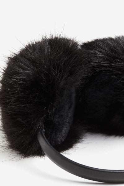 Fluffy earmuffs | H&M (UK, MY, IN, SG, PH, TW, HK)