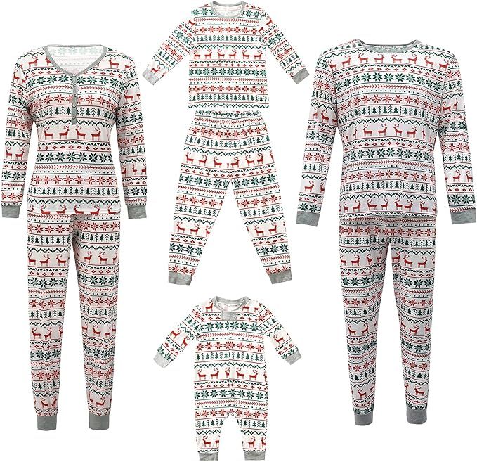 Matching Family Pajamas Sets Christmas PJ's with Christmas Tree Deer Reindeer Printed Long Sleeve... | Amazon (US)