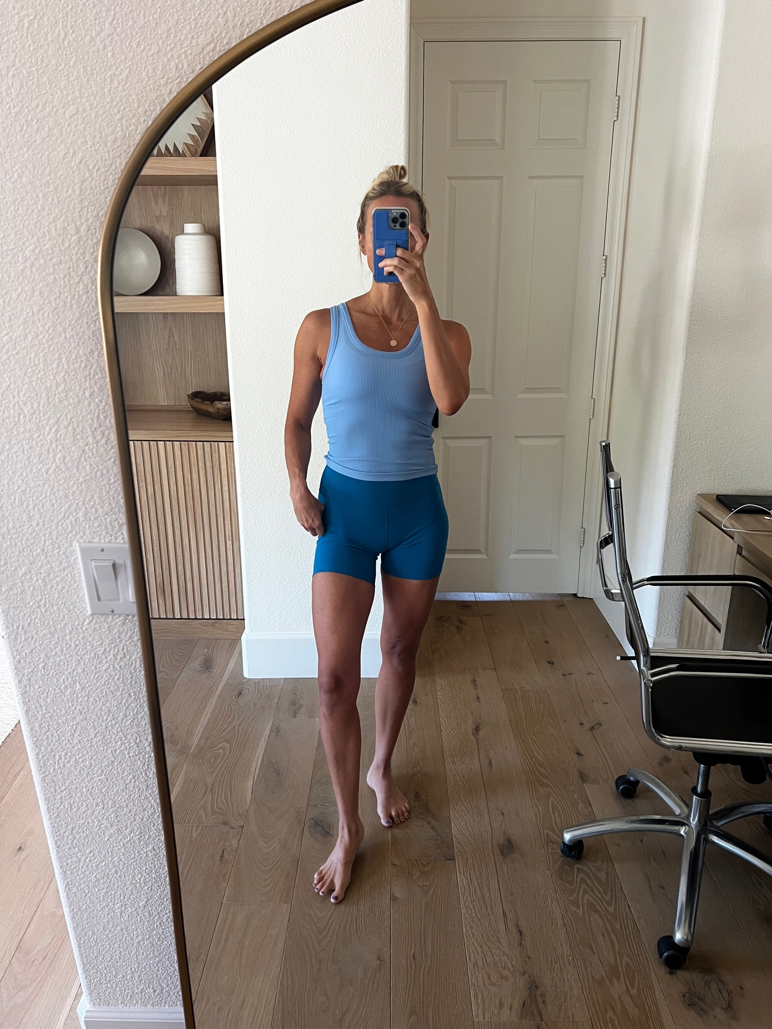 These are my favorite amazon shorts! I have both smalls and mediums.