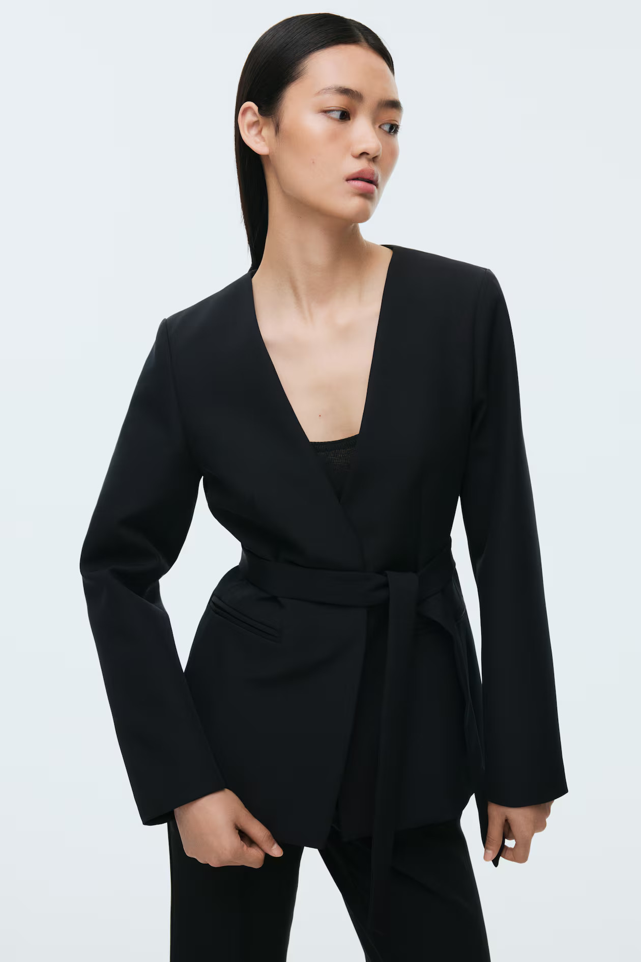 Americana con detalle de fular | H&M (FR, IT, ES, PT, BE)