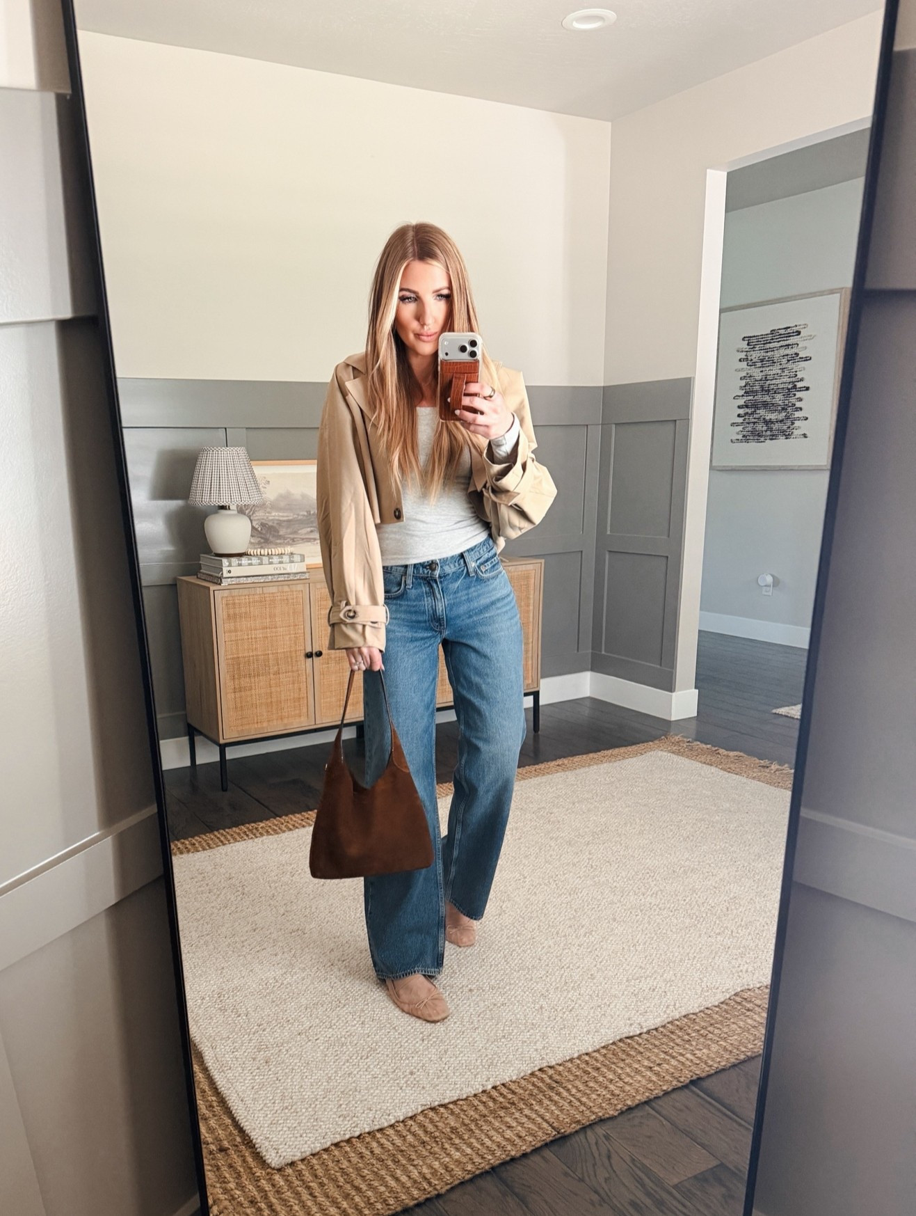 Sunday brunch outfit 🤎 Wearing my favorite neutral layers with a cropped trench coat, Rag & Bone wide leg jeans, Dolce Vita ballet flats, & my Coach Brooklyn bag. Easy elevated basics that work for brunch, errands, coffee dates, & everyday spring outfits.

Neutral spring outfit - Sunday brunch outfit - cropped trench outfit - Rag and Bone jeans - wide leg jeans outfit - Coach Brooklyn bag - Dolce Vita ballet flats - casual chic outfit - effortless style - elevated basics - neutral handbag outfit - classic everyday outfit - spring fashion inspo - minimal style outfit - timeless casual look

#LTKdayinmylife #LTKvlog #LTKU