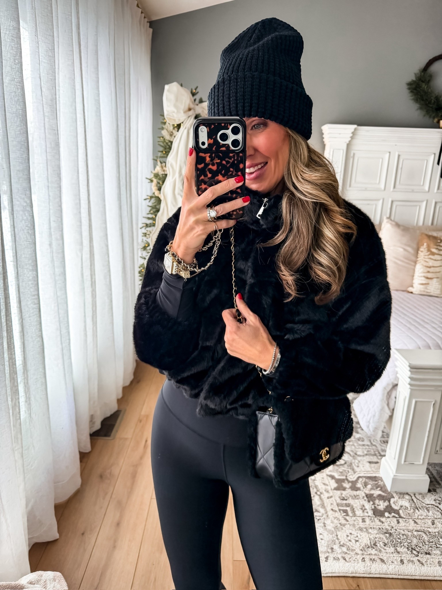 Cozy winter outfit, mom outfit, faux fur coat, winter beanie, designer bag, themominstylee

#LTKootd #LTKSeasonal #LTKOver40