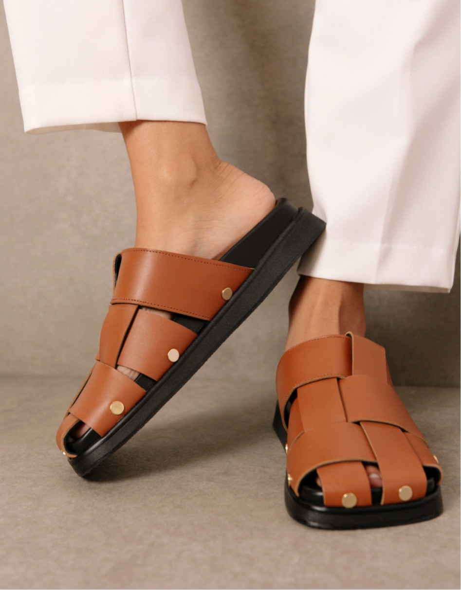 Just got these Alohas. 10/10 already can’t wait to style !!! Linked a few more from Alohas that I have my eye on 👀 

#LTKshoecrush #LTKstyletip #LTKSeasonal