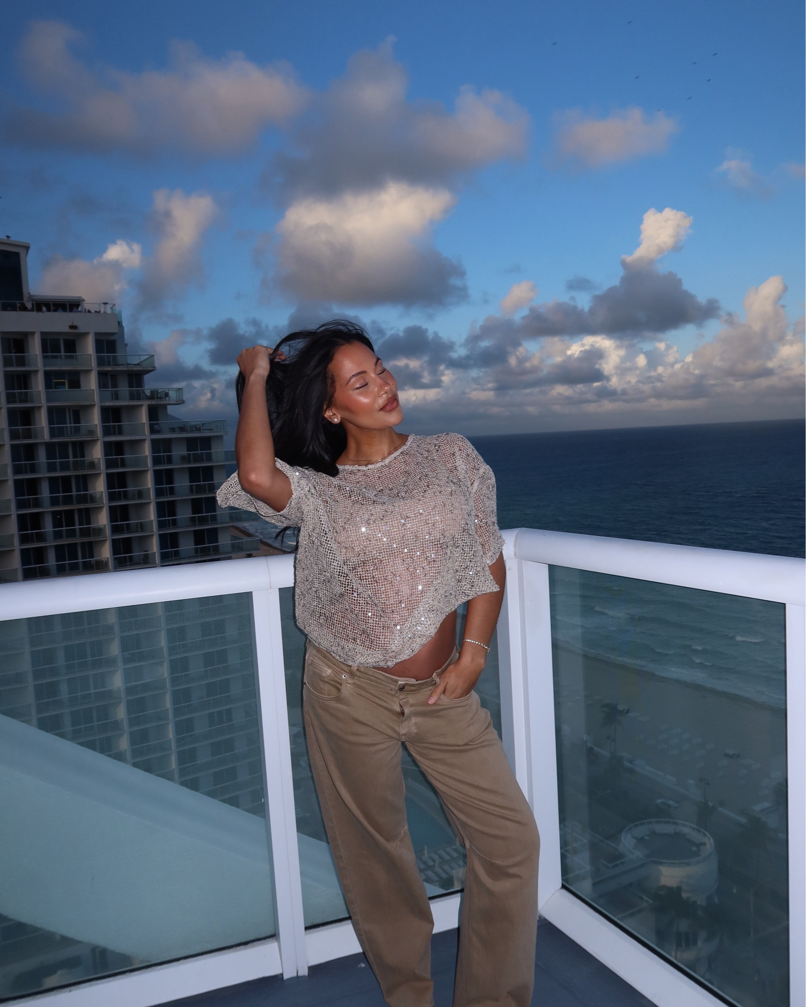 vrg girl arden sequin top is perfectttt

#LTKTravel #LTKootd