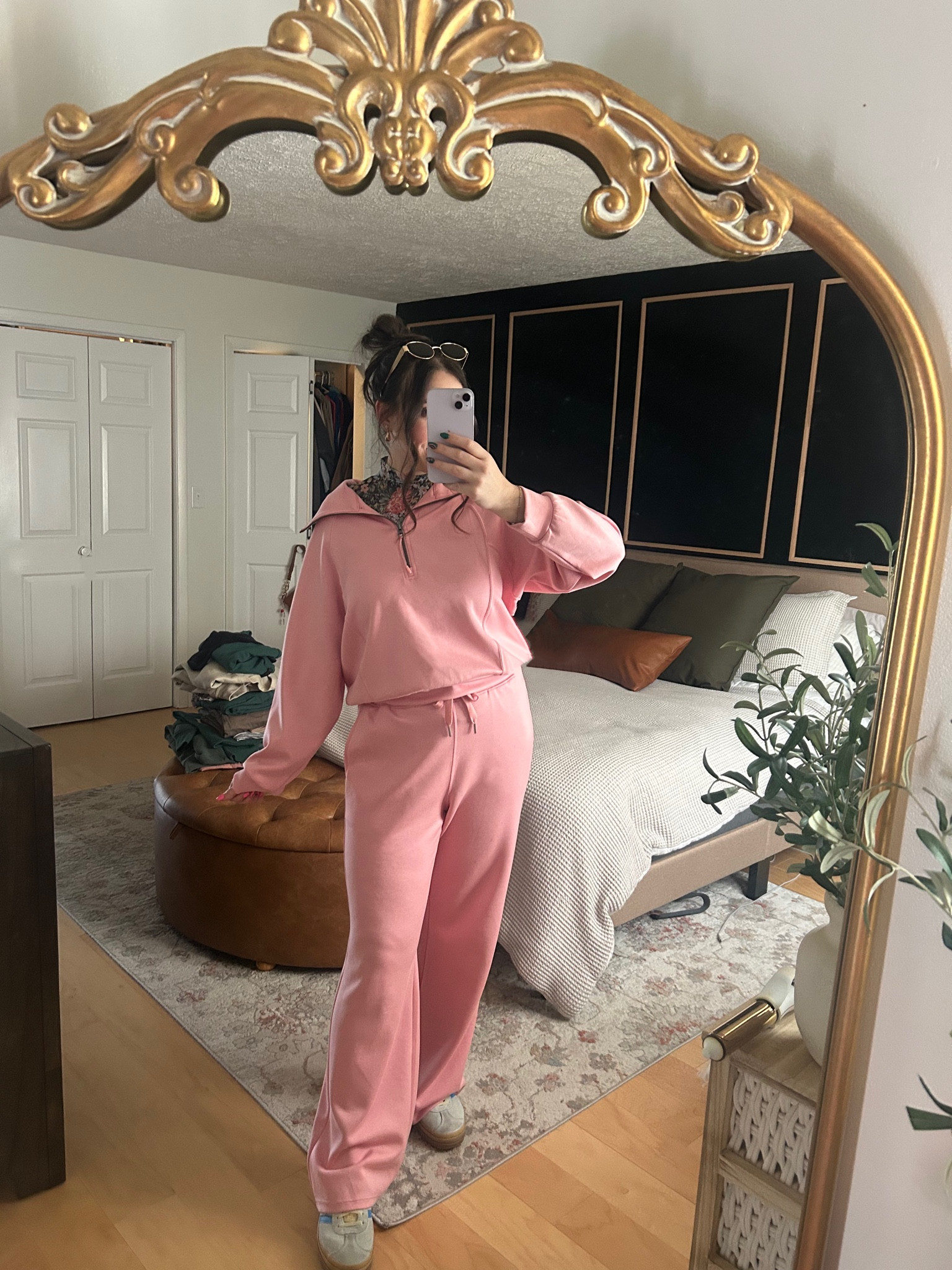 Comfiest two piece set ever! I have it in four colors 🤪🩷

Half zip pullover + wide leg pants, floral layering top. Fun, colorful outfits! Currently my favorite brand on Amazon!! This is the Spanx air essentials “look for less” set under $55 compared to $140!

#LTKFindsUnder50 #LTKTravel #LTKMostLoved