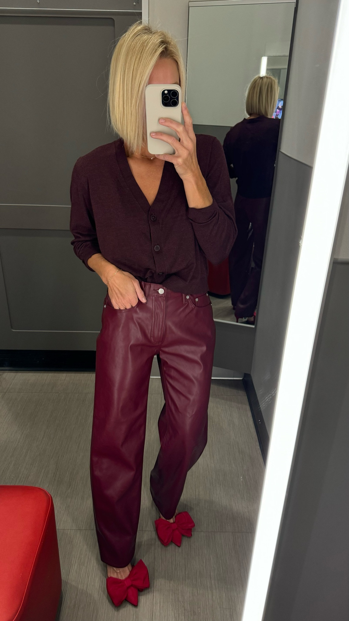 This color combo!🥀🍷👠👌🏽
Everything fits tts.
Wearing:
M- cardigan
4 - pants

Party outfit
Holiday outfit 
Christmas party outfit 

#LTKParties #LTKSeasonal #LTKHoliday