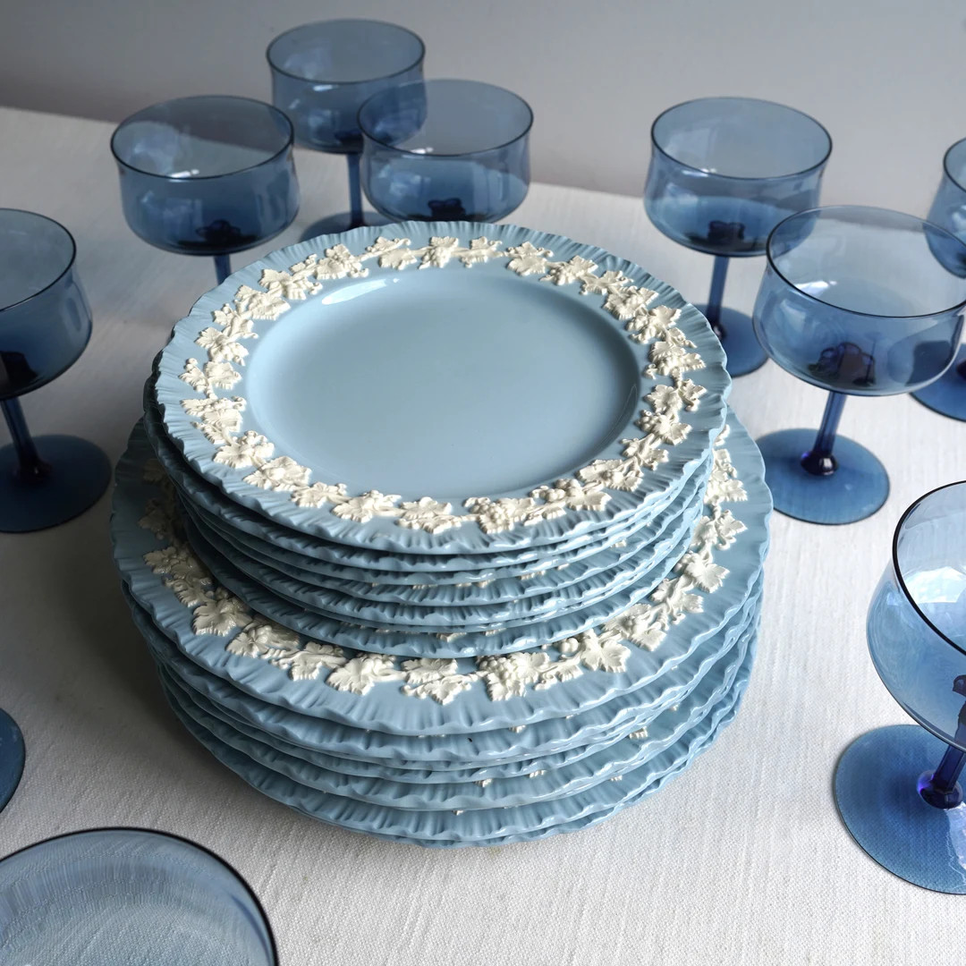 MINT Set (8) Wedgwood Queensware Lavender Shell Edge Dinner Plates - Made in England | Etsy (US)