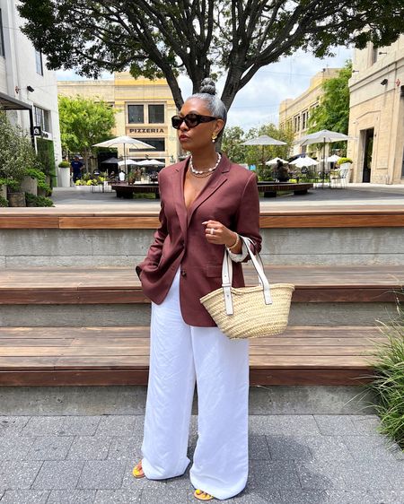 These wide leg pants and blazer are🤌🏽🤎🤍🤎🤍#LTKcurves 

#LTKstyletip #LTKworkwear