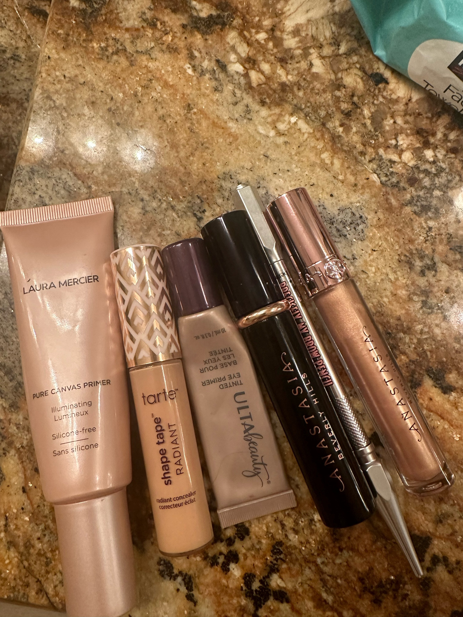 My go tos for a quick face 

#LTKfindsunder50 #LTKbeauty #LTKMostLoved