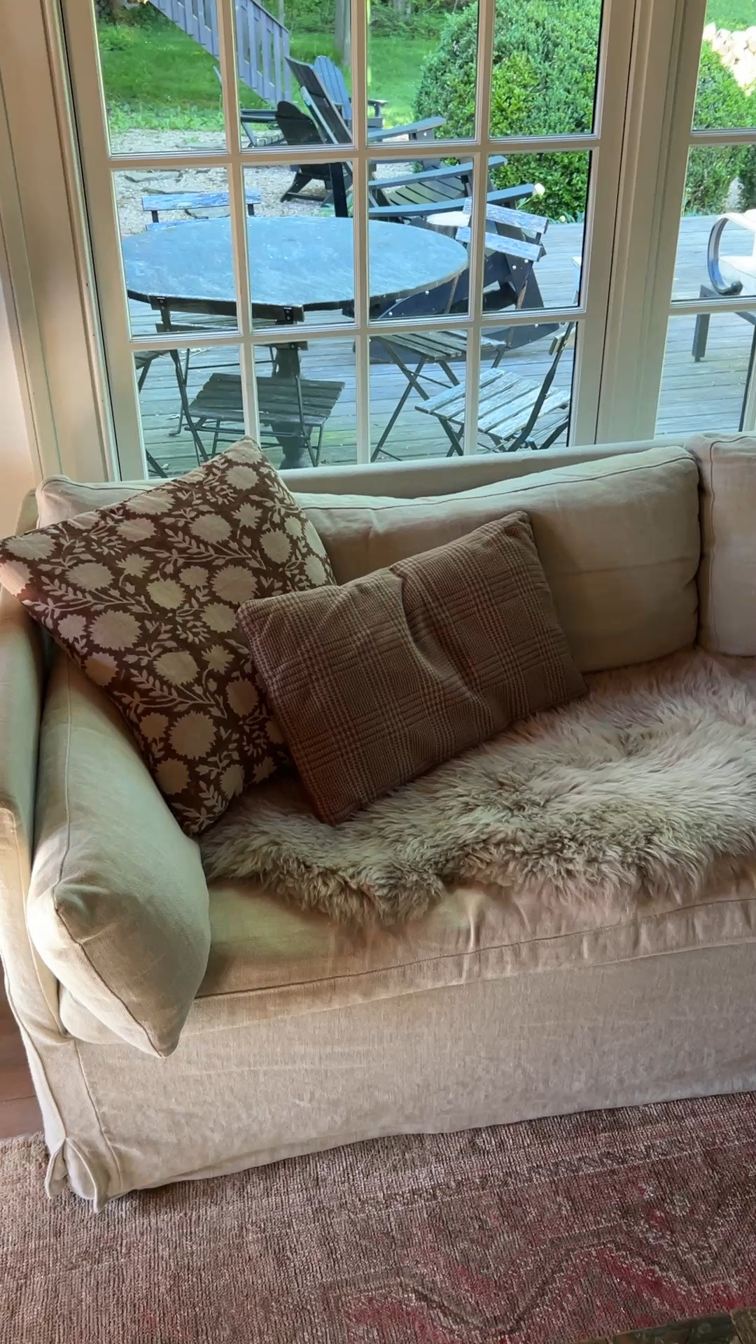 The sheepskin color is Taupe