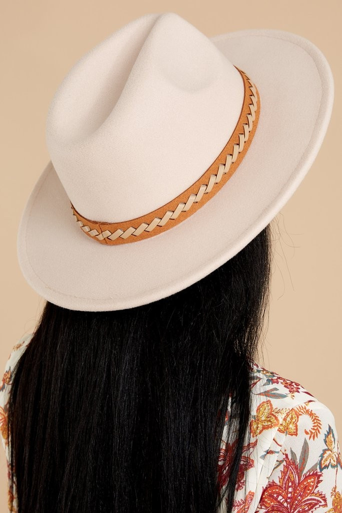 To The Races Light Taupe Hat | Red Dress 