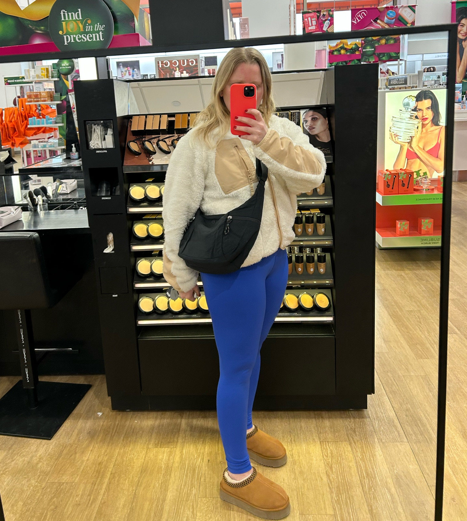 Loving my aerie leggings and new bag from lululemon 

#LTKHoliday #LTKGiftGuide #LTKActive