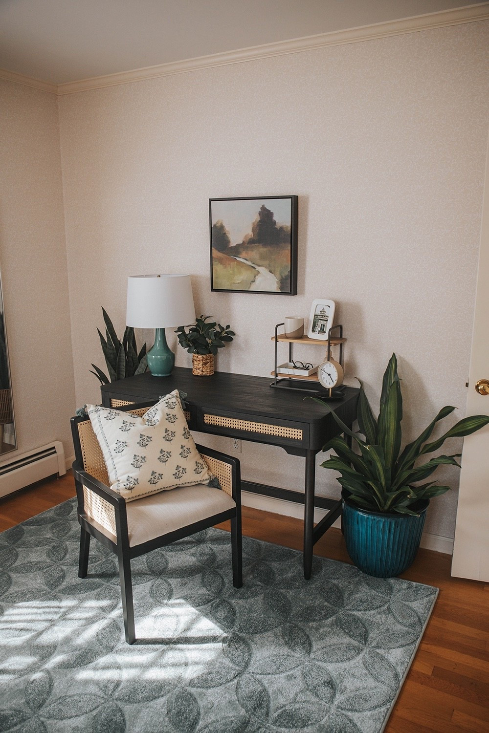 I’m kicking off my annual “9-to-5 Style” office-themed week of content with a roundup of budget-friendly modern desks, including this lovely black beauty that I styled in our own home! Which one is YOUR favorite? ⭐️

#LTKHome #LTKSaleAlert