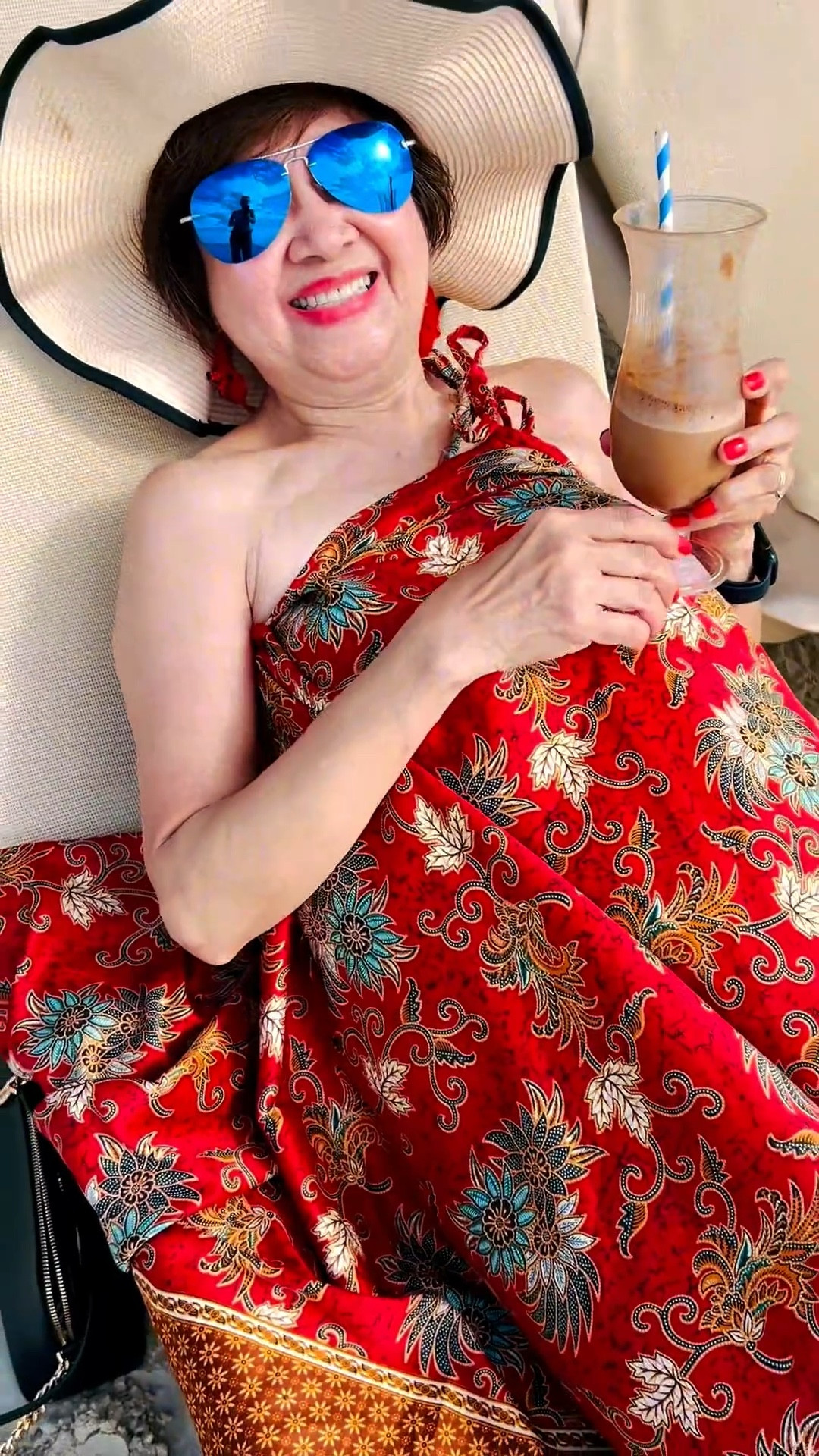 Enjoying my non-alcoholic Mudslide by the beachside! Travel advisor life! 

#LTKTravel #LTKfoodie #LTKdayinmylife