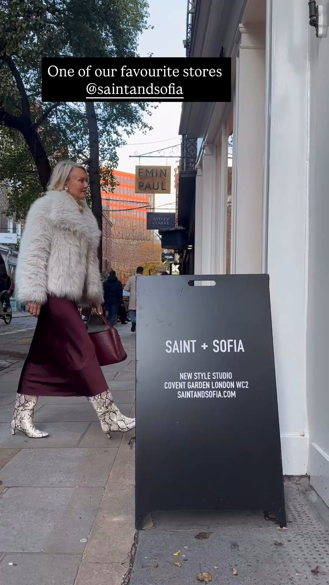 Shopping with a bestie 