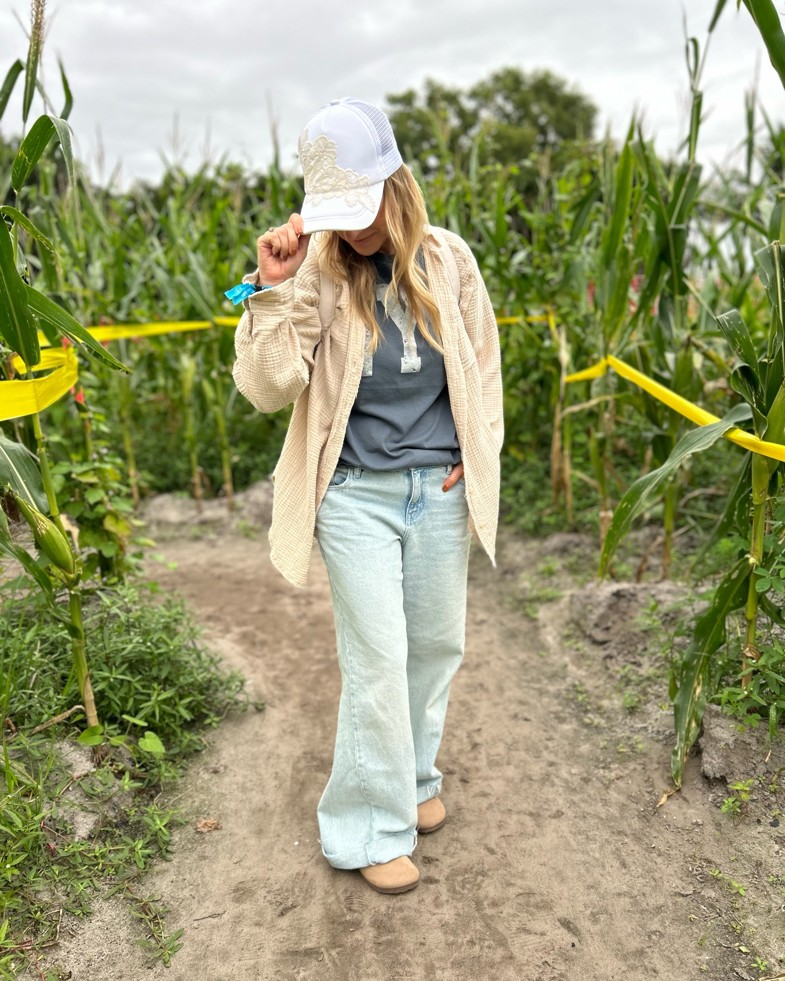 When the temps drop below 80 (79) the Florida kids play! My cozy corn maze fit was perfect for this “fall” weather. 

#sweaterweather #fallinflorida



#LTKOver40 #LTKFindsUnder50 #LTKStyleTip