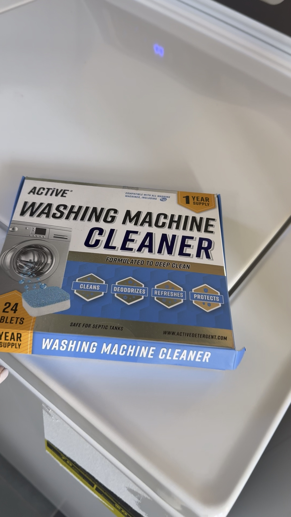 This is your reminder that it’s that time of the month. Throw a tablet in the wash and you will thank me later!