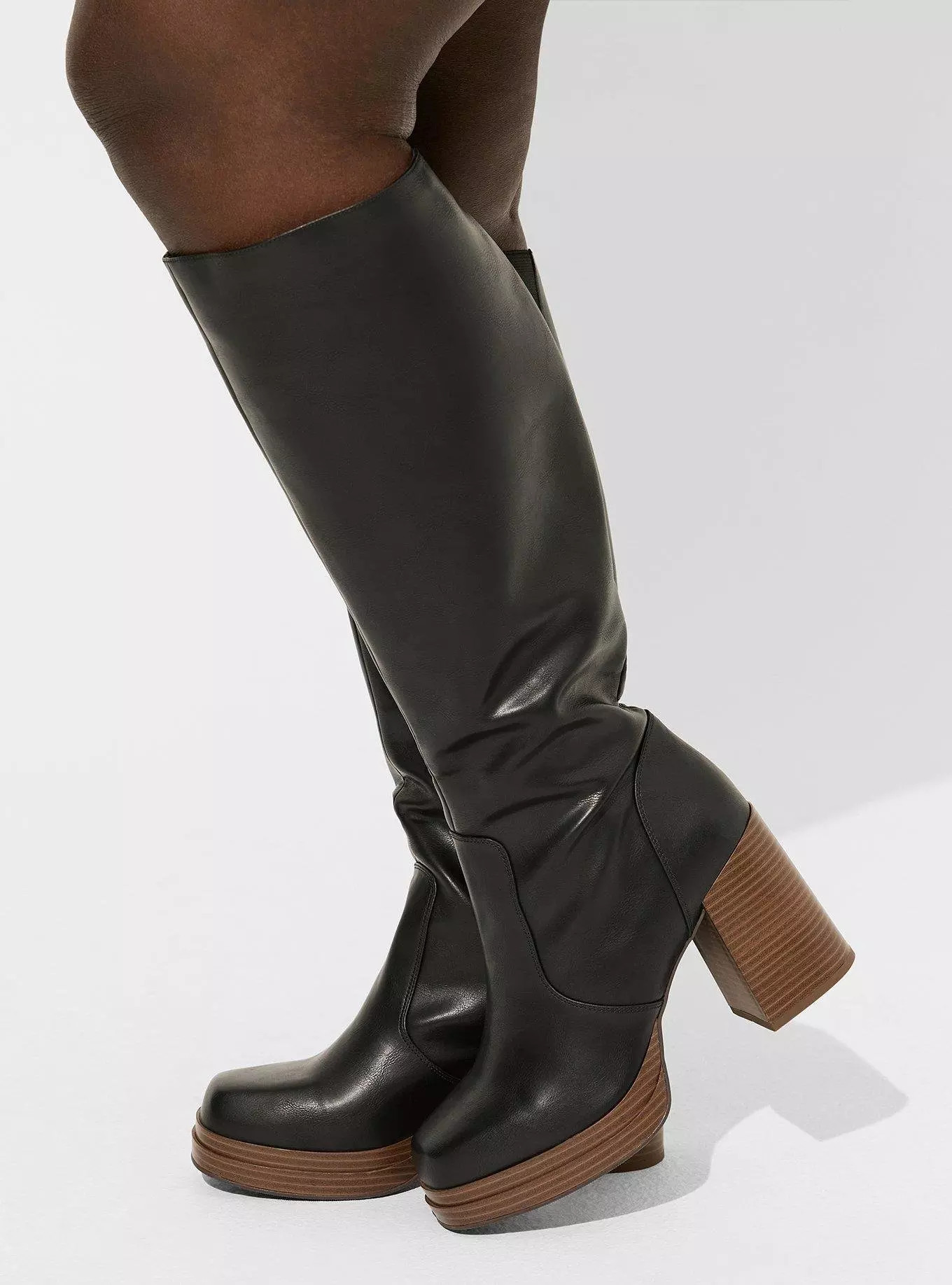 Platform Knee Boot (WW) | Torrid (US & Canada)