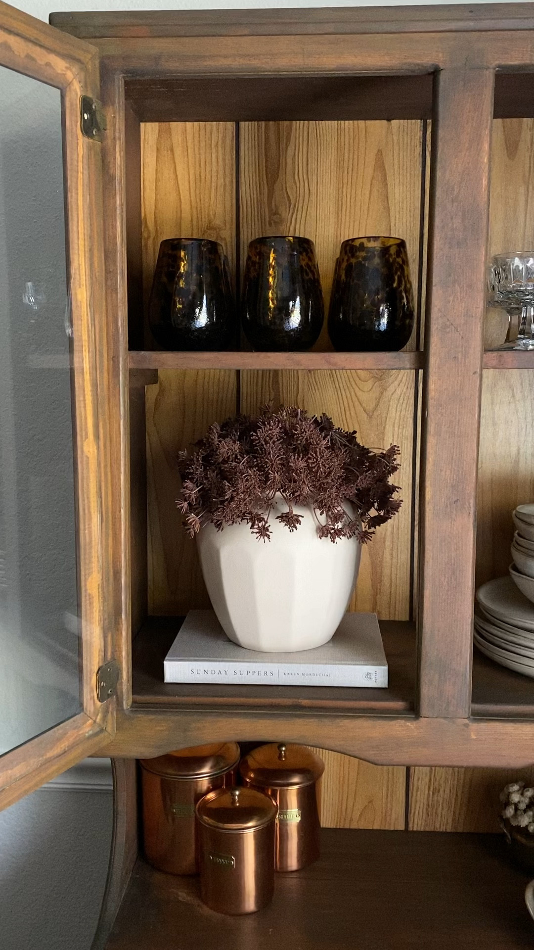 Antique hutch styled for fall

Home decor | home inspo | fall decor | fall inspo | kitchen decor | antiques | interior design 