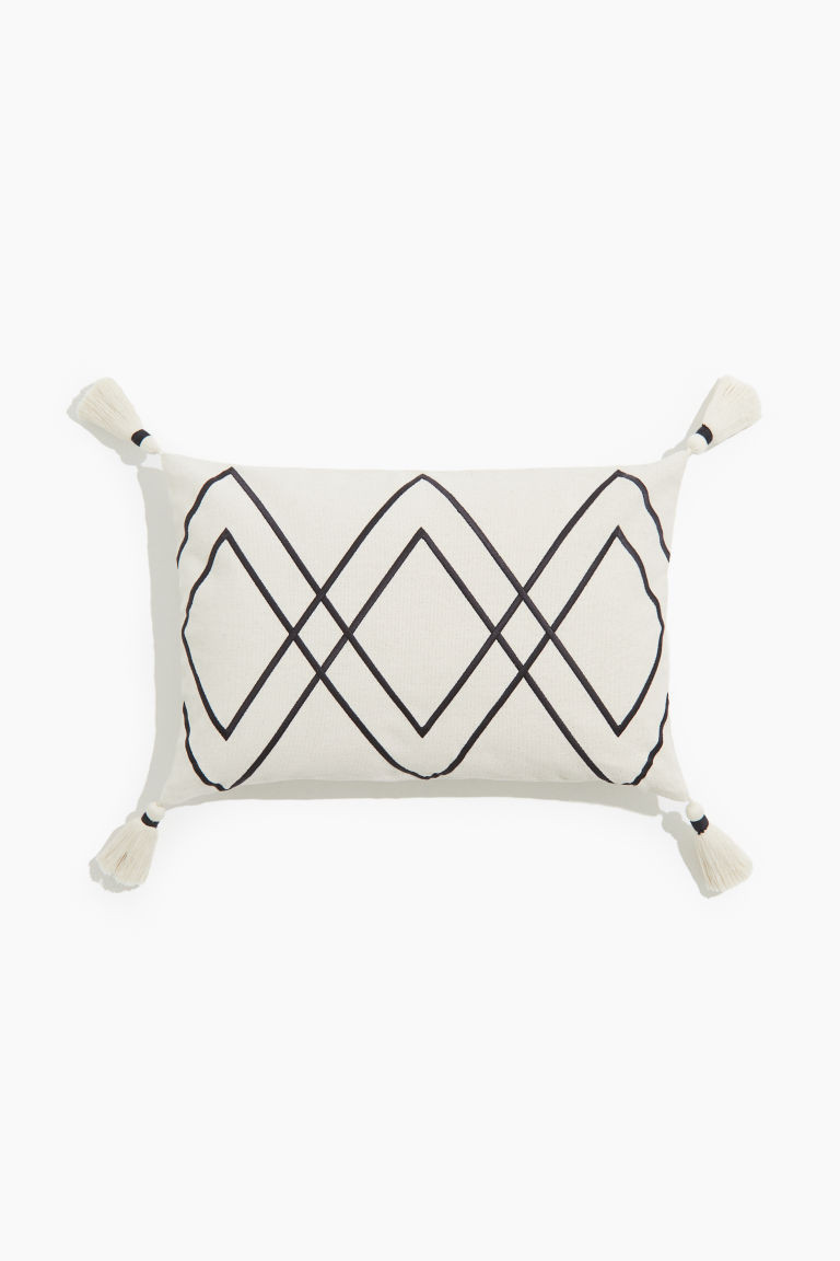 H & M - Tasselled cushion cover - Beige | H&M (UK, MY, IN, SG, PH, TW, HK)