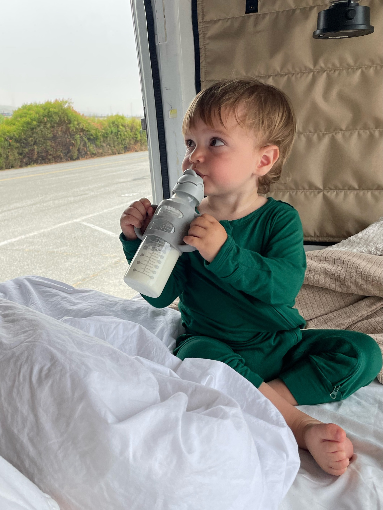 A great transition straw cup. No leaks and easy to clean 