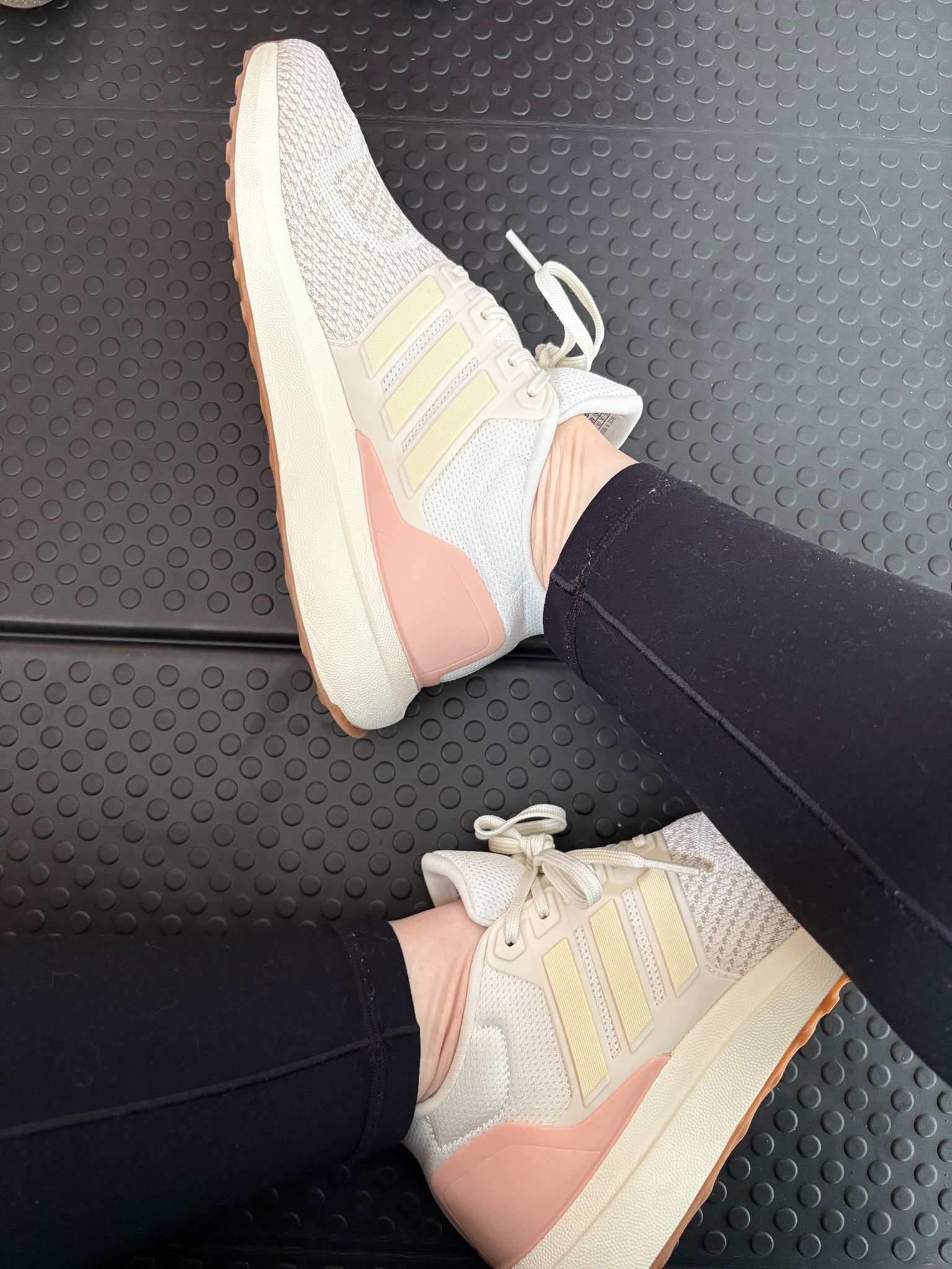 Fitness must haves 

Adidas / work out mat / tennis shoes // athletic // yoga mat 



#LTKfitnessgoals #LTKSeasonal #LTKActive