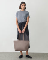Classic Easy Zipper Tote | Cuyana