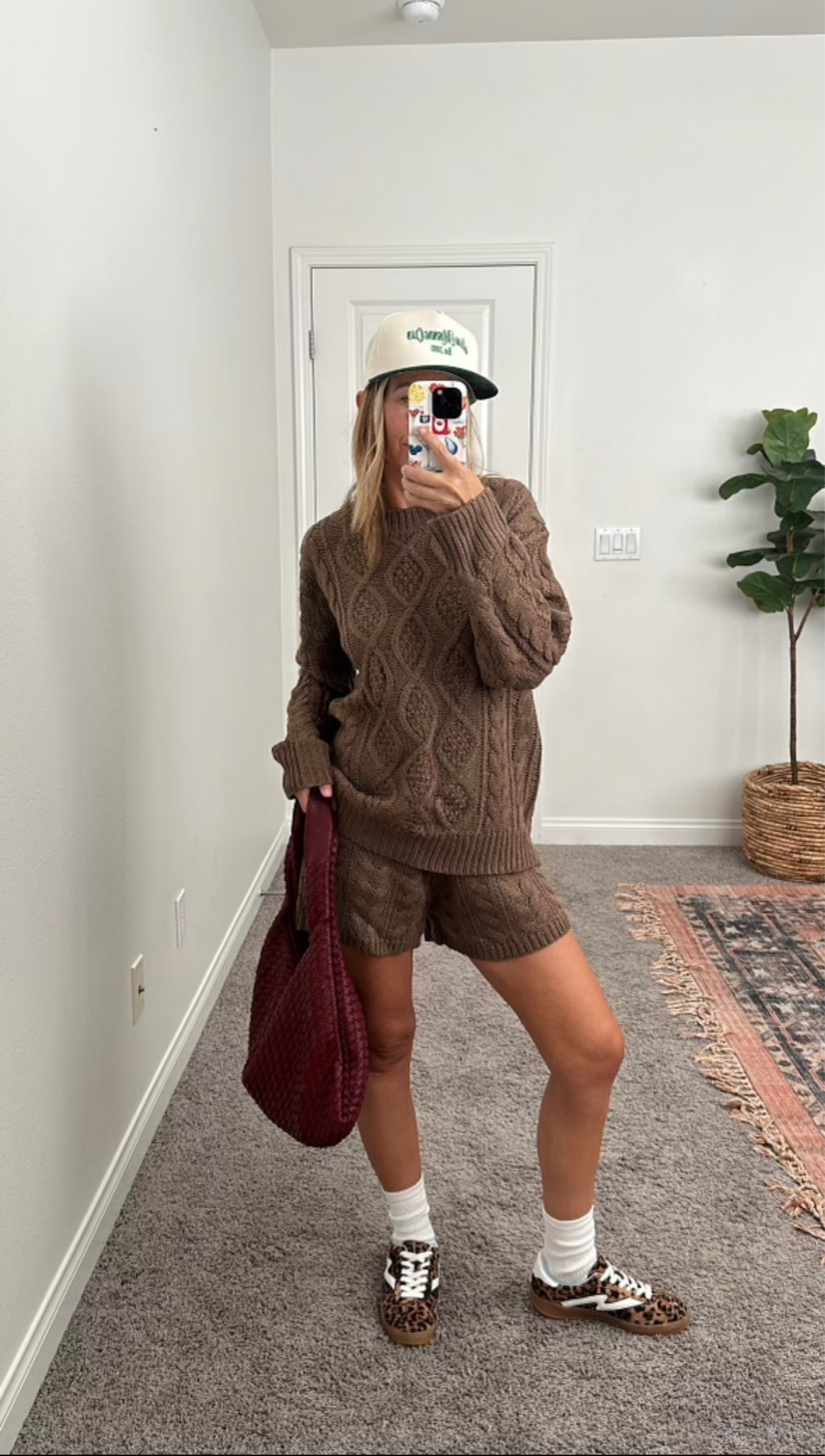 This set is so cozy and can be dressed up or down 

#LTKSeasonal #LTKStyleTip #LTKFindsUnder100