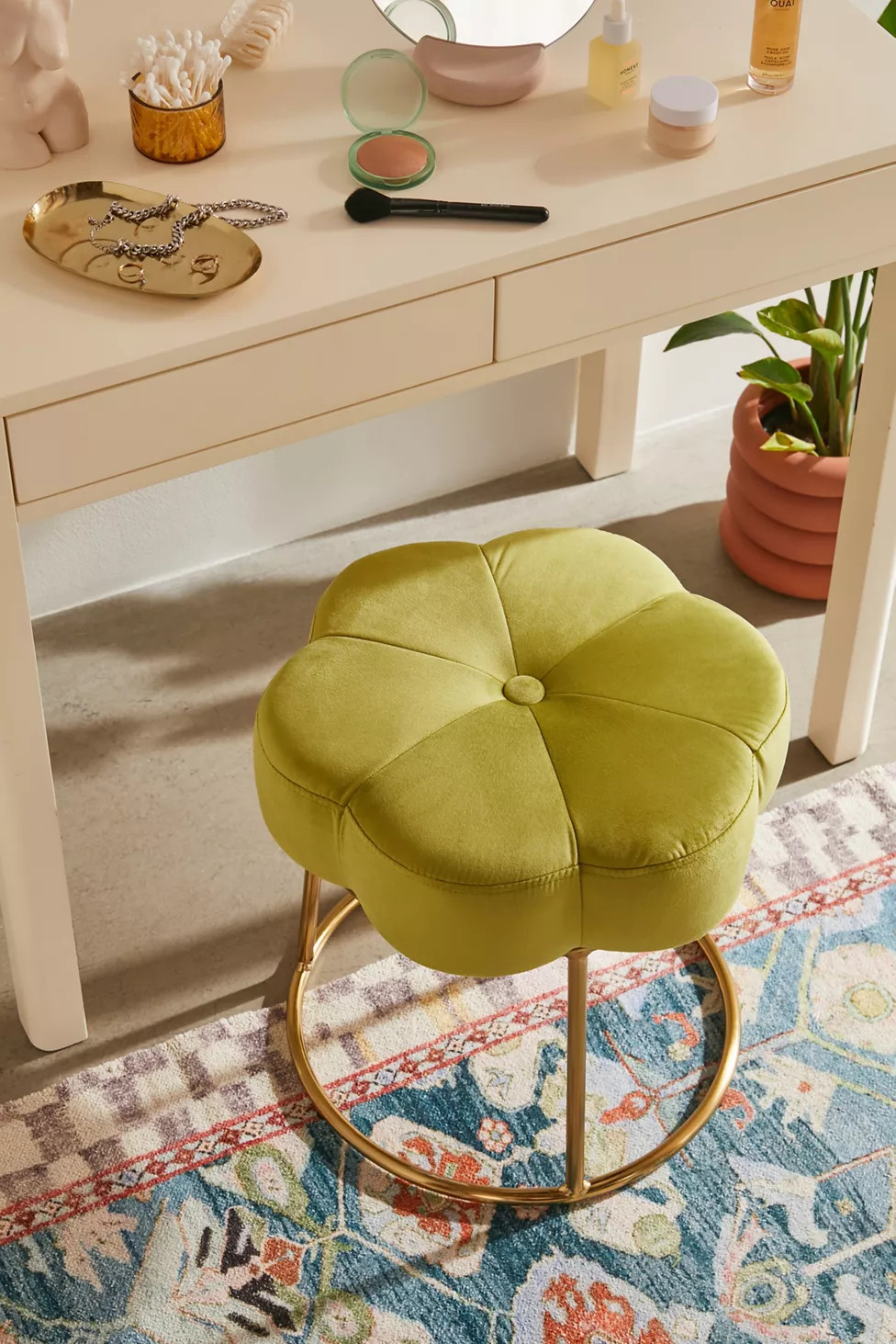 Ciara Flower Cushioned Vanity Stool | Urban Outfitters (US and RoW)