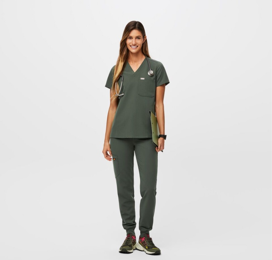 FIGS scrubs 
Moss Figs scrubs 
#healthcare 
#nursepractitioner 