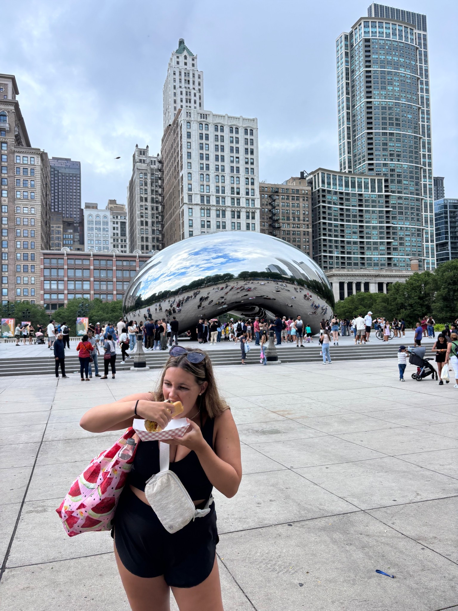 Lulu Lemon ootd, the bean, and a Chicago style hotdog💙🤩

#LTKTravel #LTKStyleTip #LTKActive