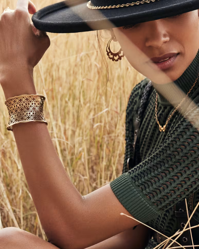 Candice Statement Cuff Bracelet in Vintage Gold | Kendra Scott
