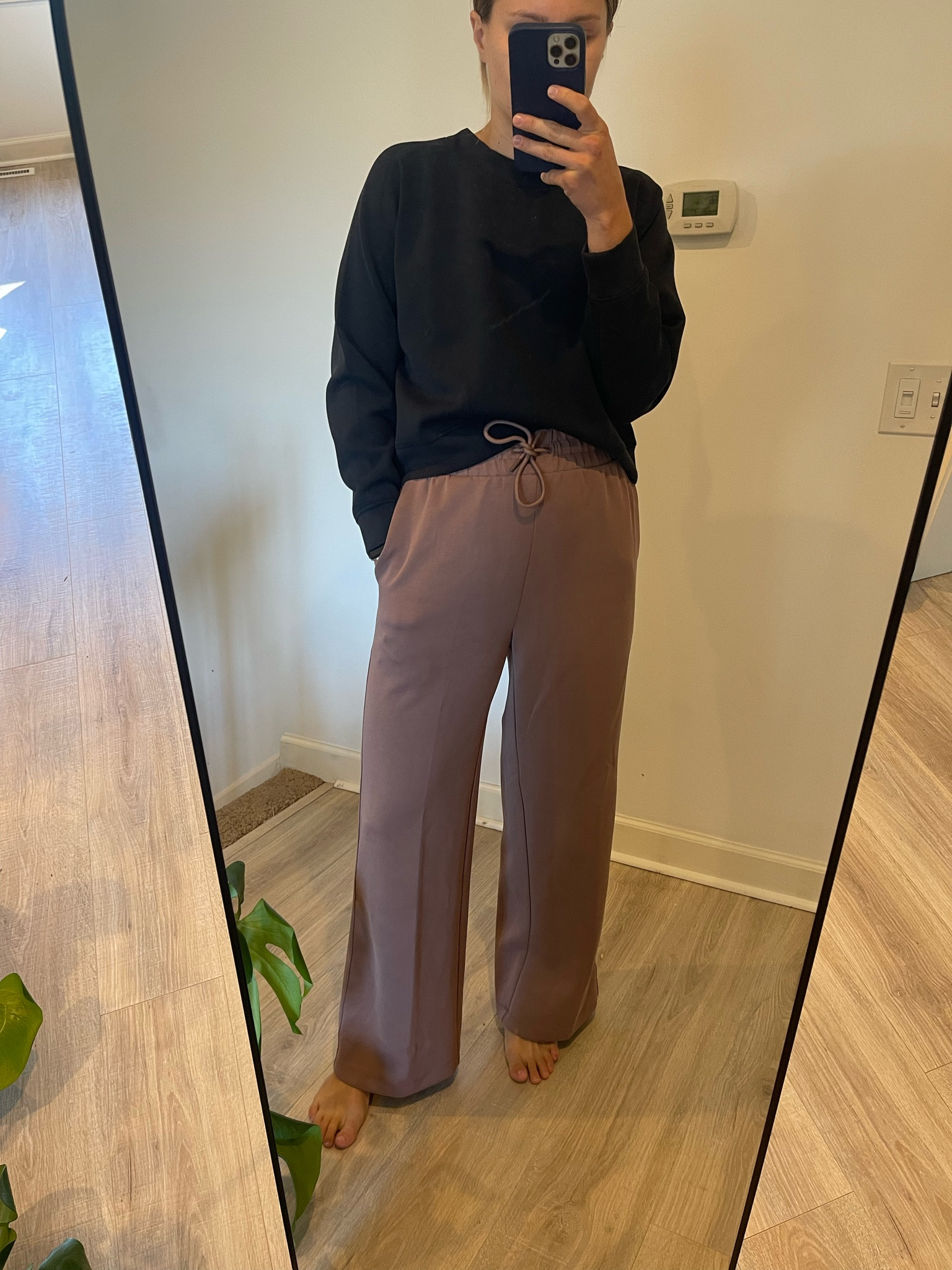 Another all in motion outfit that looks and feels like Varley! Wearing size small in both top of bottom 

#LTKTravel #LTKFindsUnder50