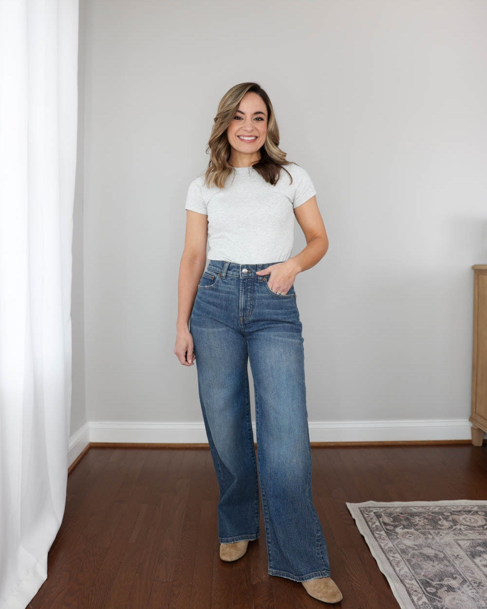 A few petite outfit ideas styling the Madewell Perfect Vintage Wide Leg jeans!

Outfit 1:
Jeans (Madewell): petite 24 in Harvey Wash
T-Shirt (Madewell): xxs
Shoes: tts

Outfit 2:
Madewell Perfect Vintage Wide Leg: petite 24 - 10 3/8” rise 28” inseam
T-shirt (Old Navy): xs
Poncho (Free People)
Bag (Polene Un Nano)

Outfit 3:
Wide Leg Jeans (Madewell): petite 24 in pipestone wash / 10.5″ rise / 28″ inseam
White Long Sleeve (Quince): xs
Tan Blazer (J.Crew): petite 00 in burnished saddle
Tote (Quince)
Taupe belt xs in mushroom
Loafers: tts in french sand

Madewell sale / early fall outfits / petite jeans

#LTKSaleAlert #LTKxMadewell #LTKPetite