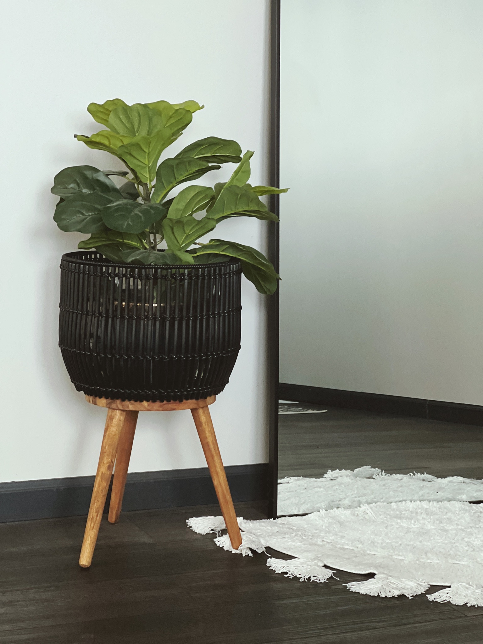 Loving my new planter. | home decor | home finds | planter | fiddle leaf | rattan planter | plant stand | rattan | Walmart | Walmart finds | under 30 | 

#LTKFind #LTKhome #LTKstyletip