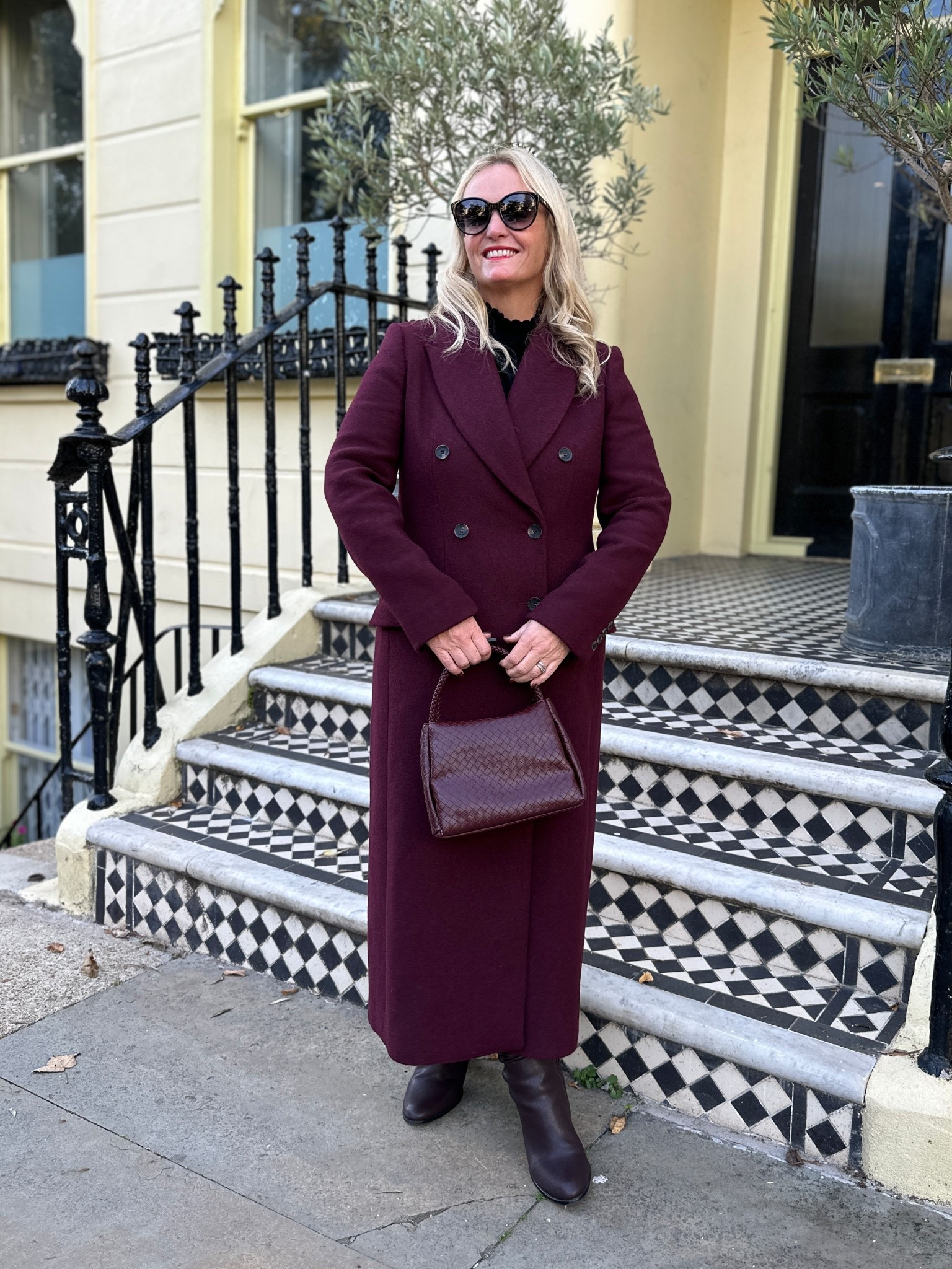 There’s an amazing offer on at @karen_millen this weekend with 25% off everything - plus you can get at extra 10% off on top of that using the code EXTRA10! 🛍️
So it’s a great time to shop for partywear or one of their amazing coats. I’ve  been wearing this burgundy double breasted one on repeat and have been asked SO many times where it’s from! 

#LTKsale #LTKautumn #LTKuk